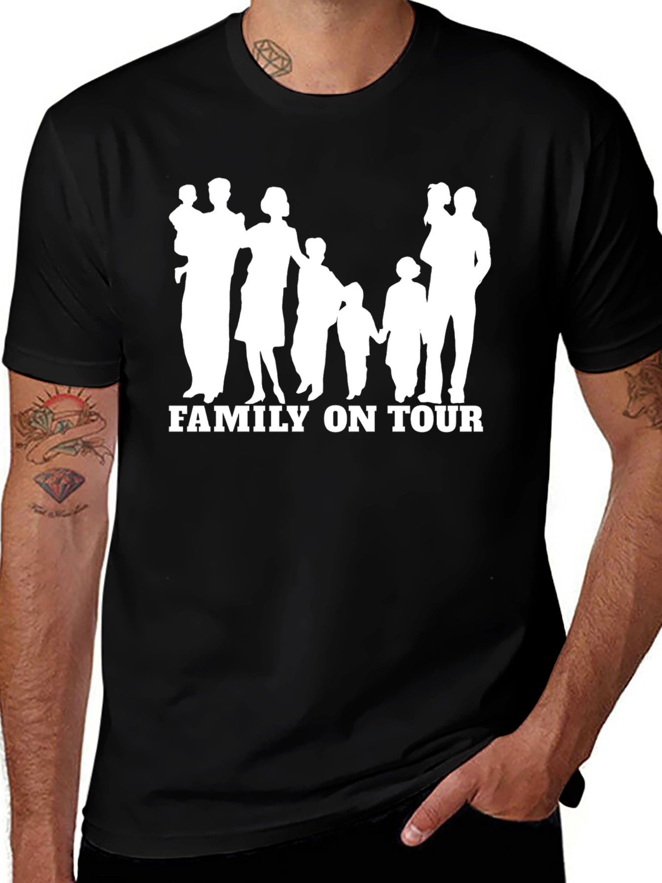Variant 7 of Family On Tour Black T-Shirt