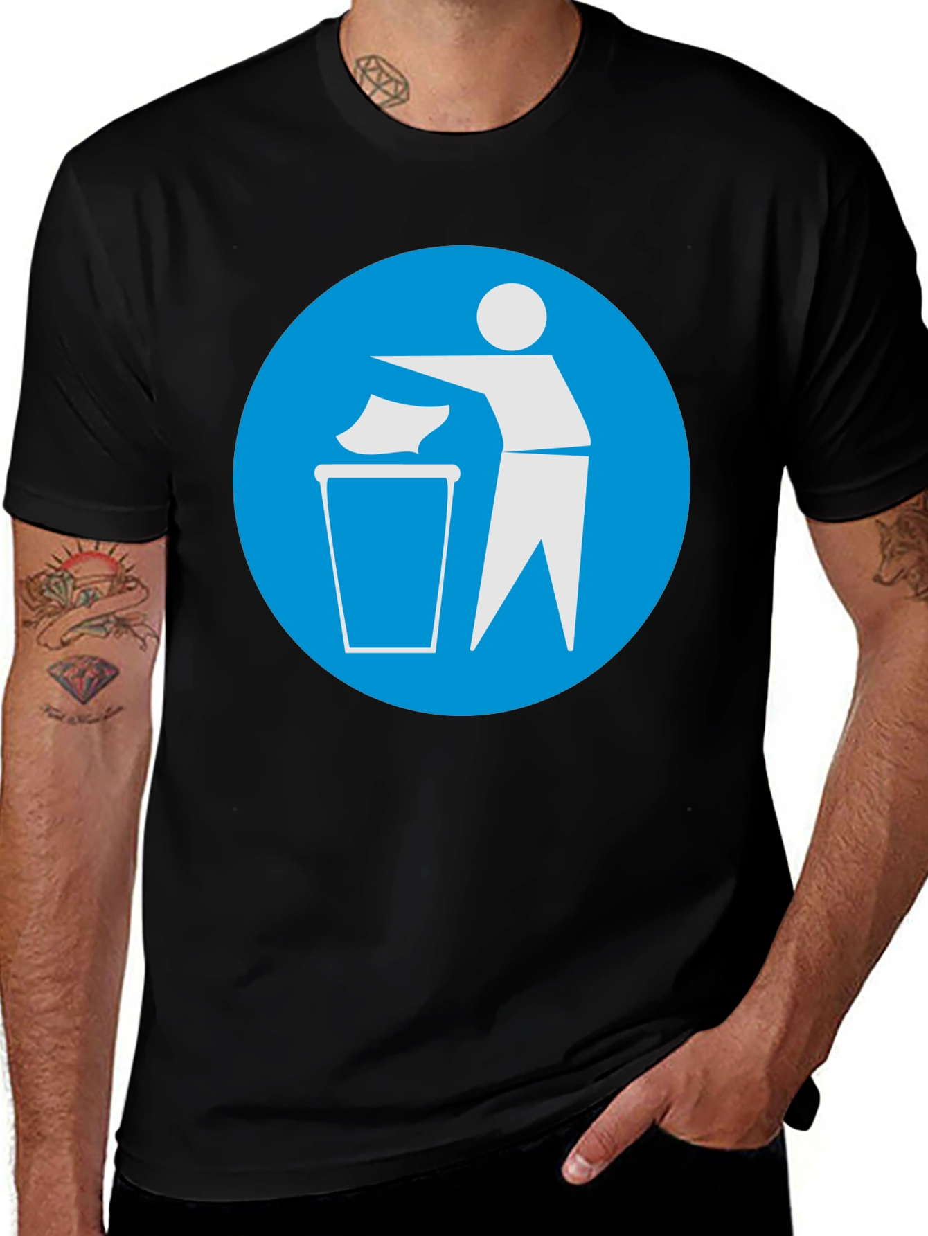 Variant 3 of Recycle Graphic Black T-Shirt