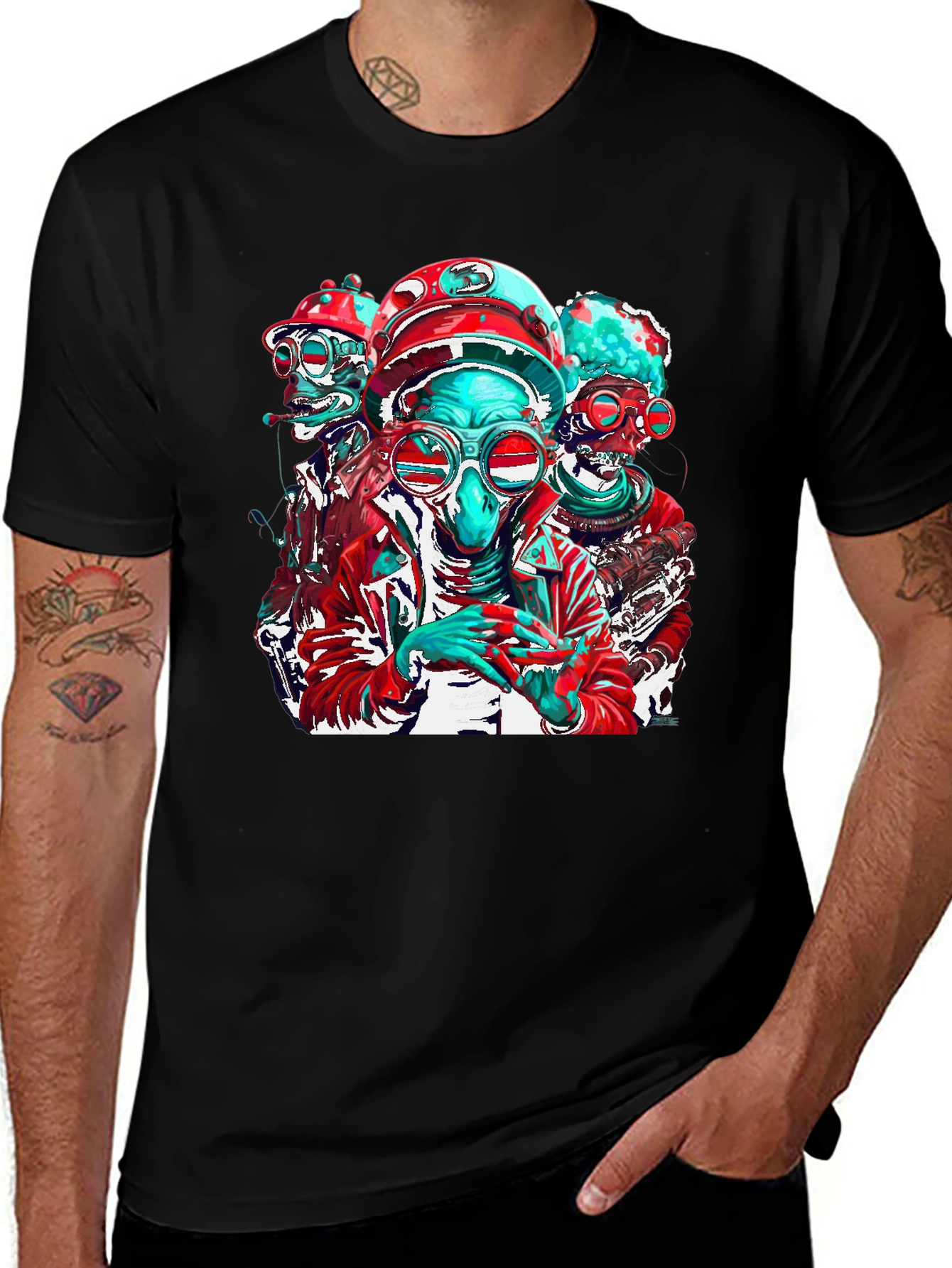 Variant 17 of Sci-Fi Alien Crew Graphic T-Shirt