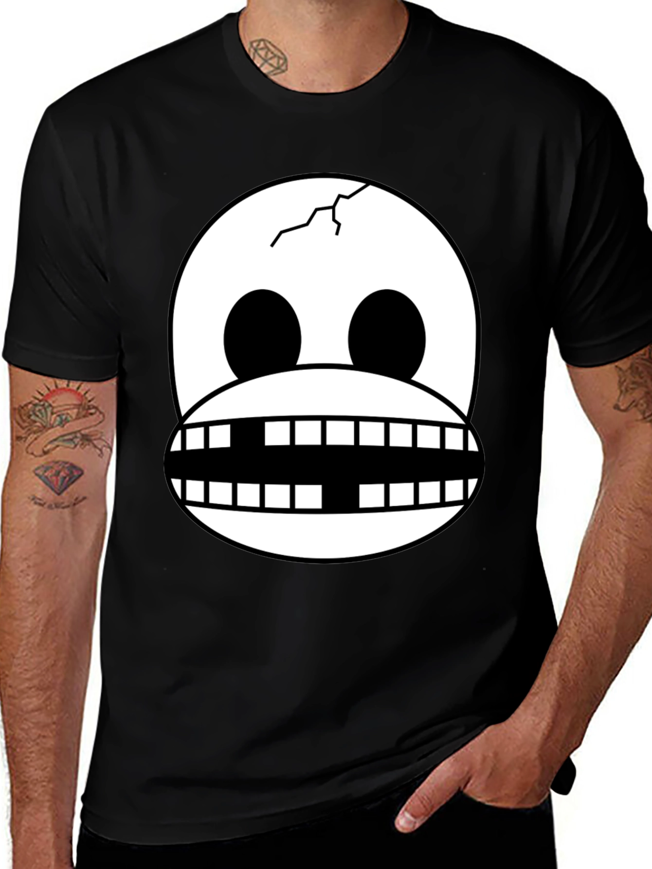 Variant 17 of Skull Face Graphic Print Black T-Shirt