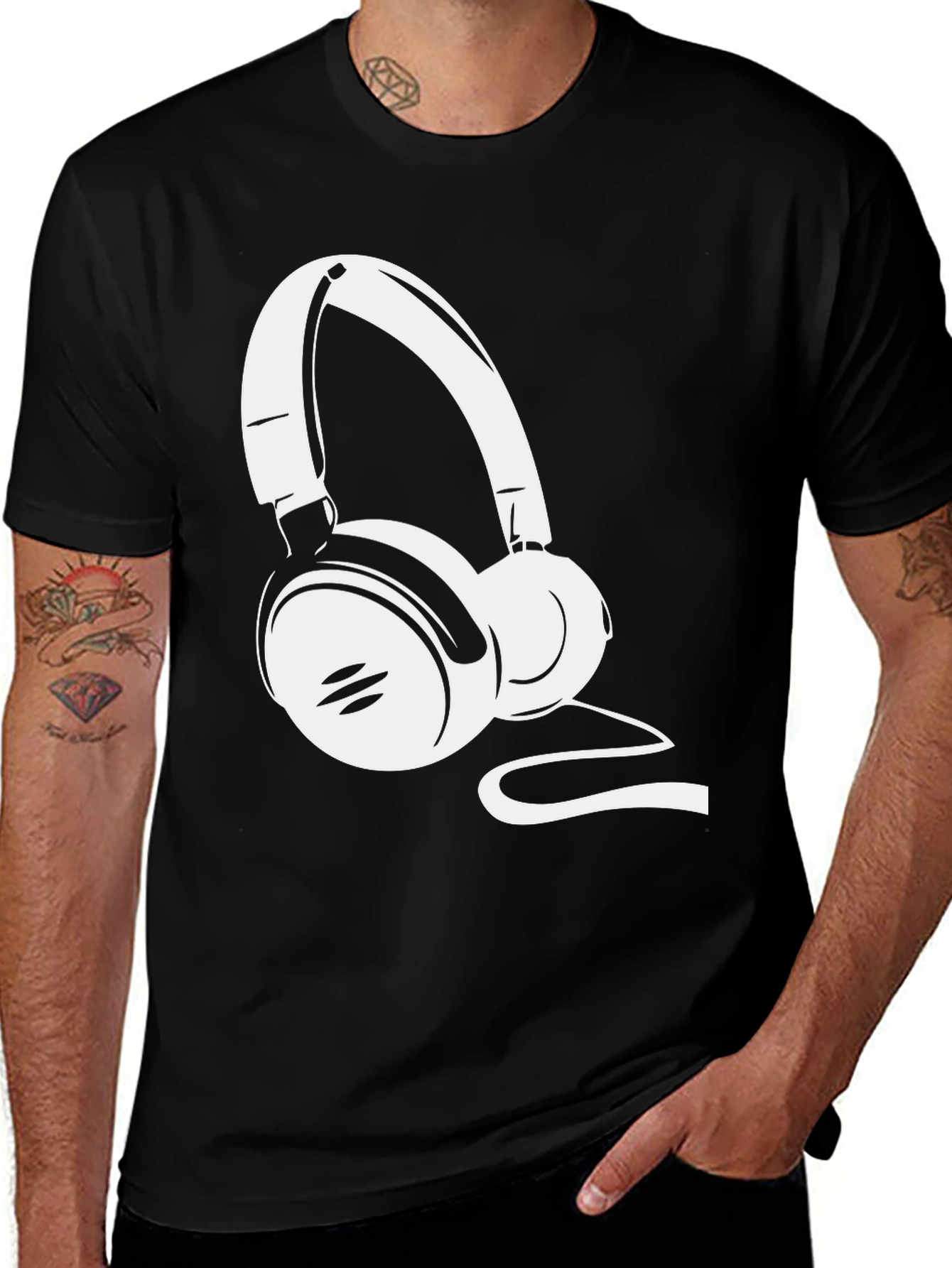 Variant 15 of Black T-Shirt with Headphones Graphic