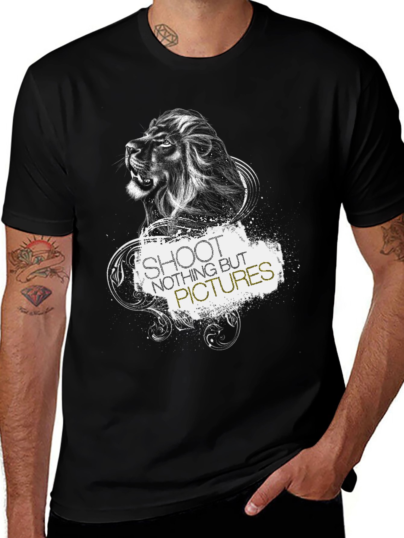 Variant 7 of Lion Graphic Print T-Shirt