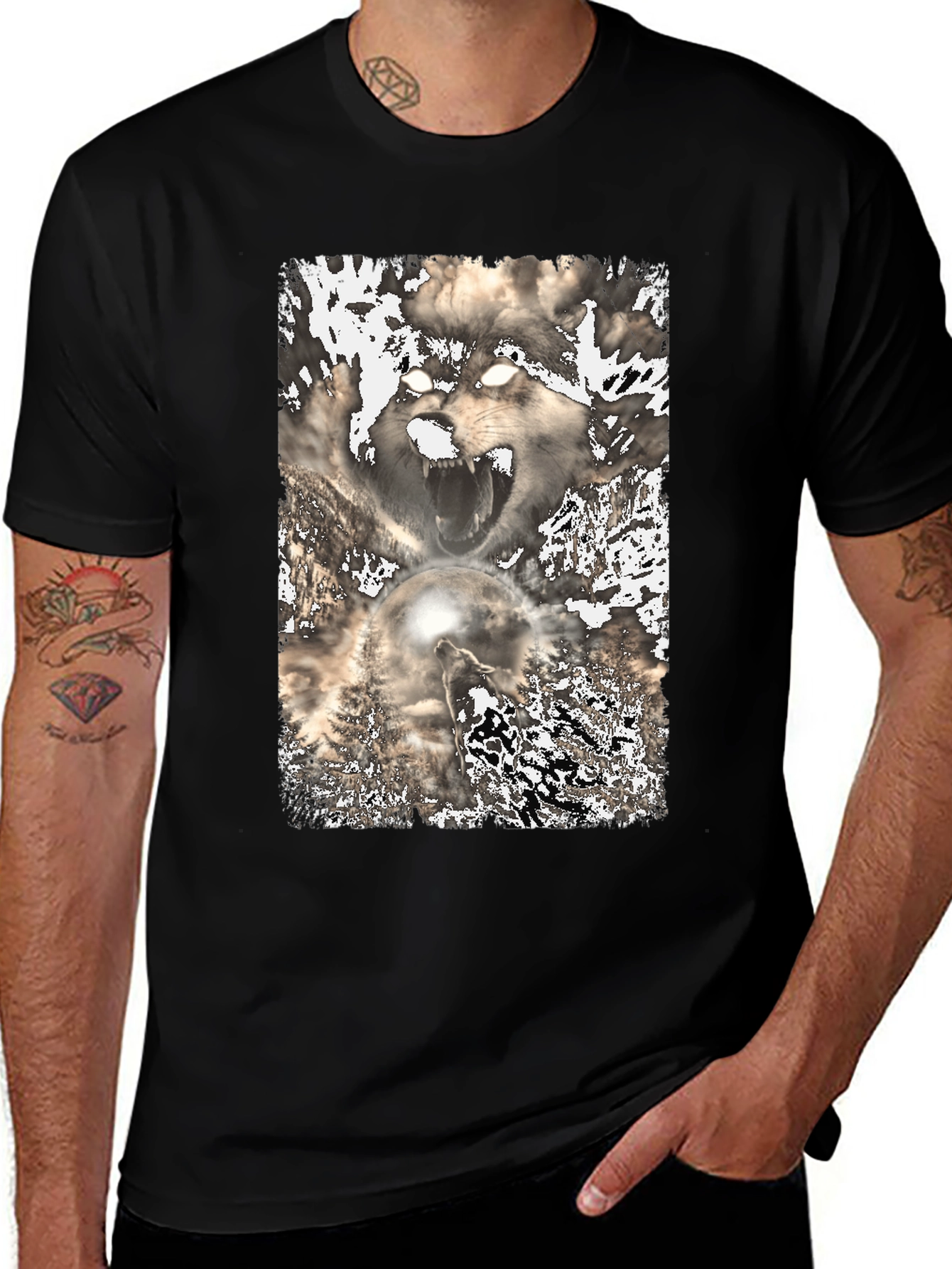 Variant 9 of Wolf Graphic Print Tee - Black