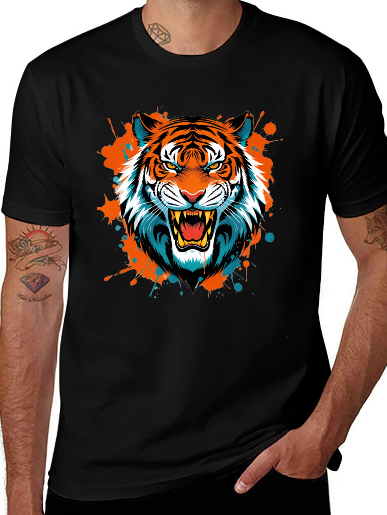 Variant 4 of Tiger Graphic Print Black T-Shirt