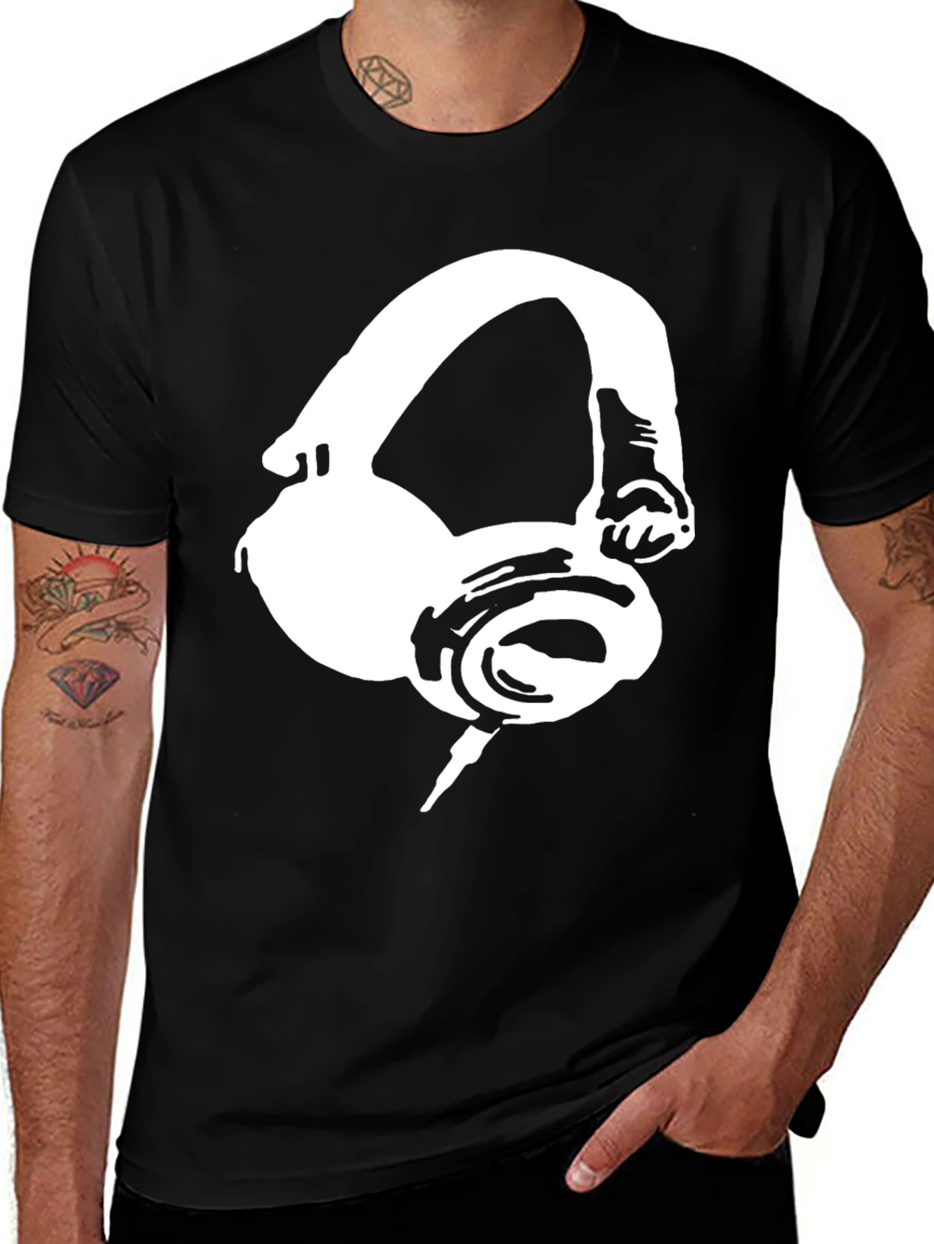 Variant 6 of Cool Headphones Graphic Black T-Shirt