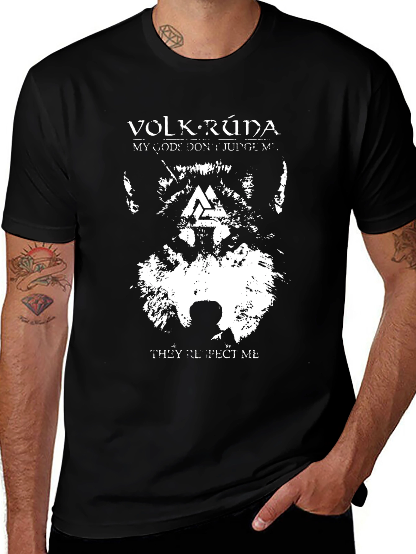 Variant 29 of Volk Runa Wolf Graphic Tee