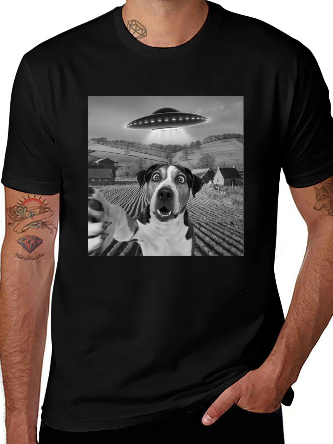 Variant 16 of UFO Dog Selfie T-Shirt - Black Graphic Tee