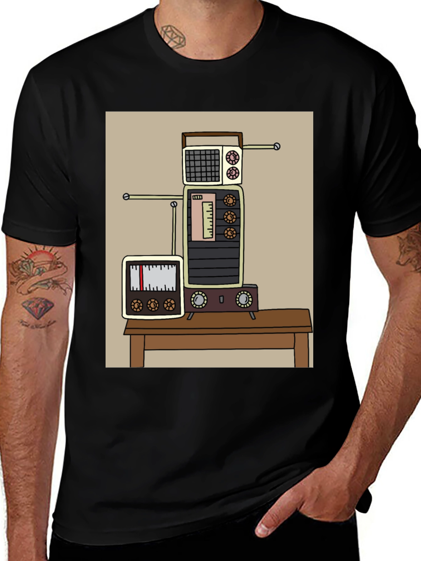 Variant 22 of Vintage Radio T-Shirt - Retro Electronics Design