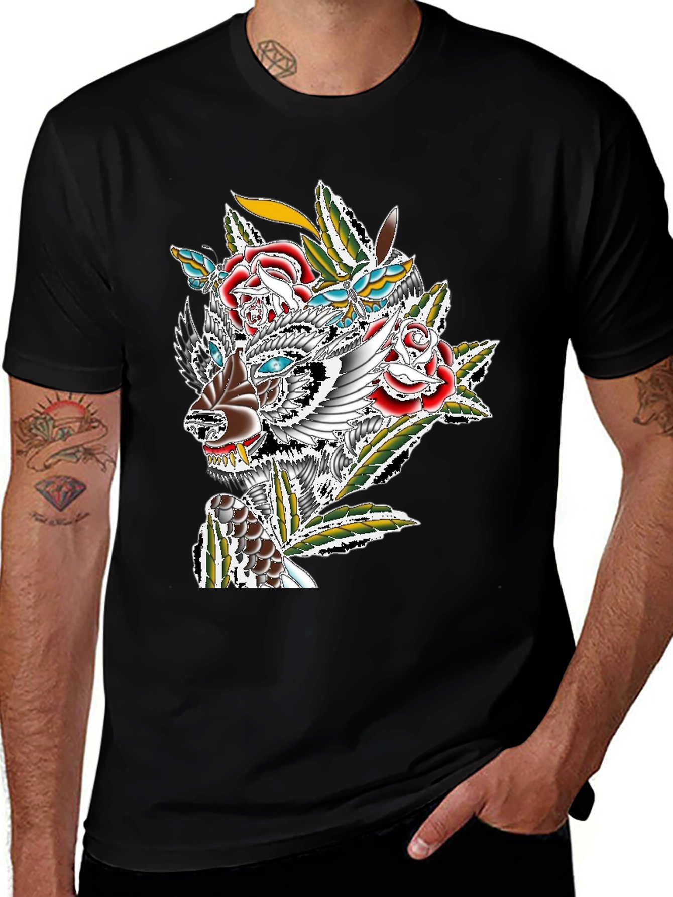 Variant 28 of Wolf and Roses Graphic Tee