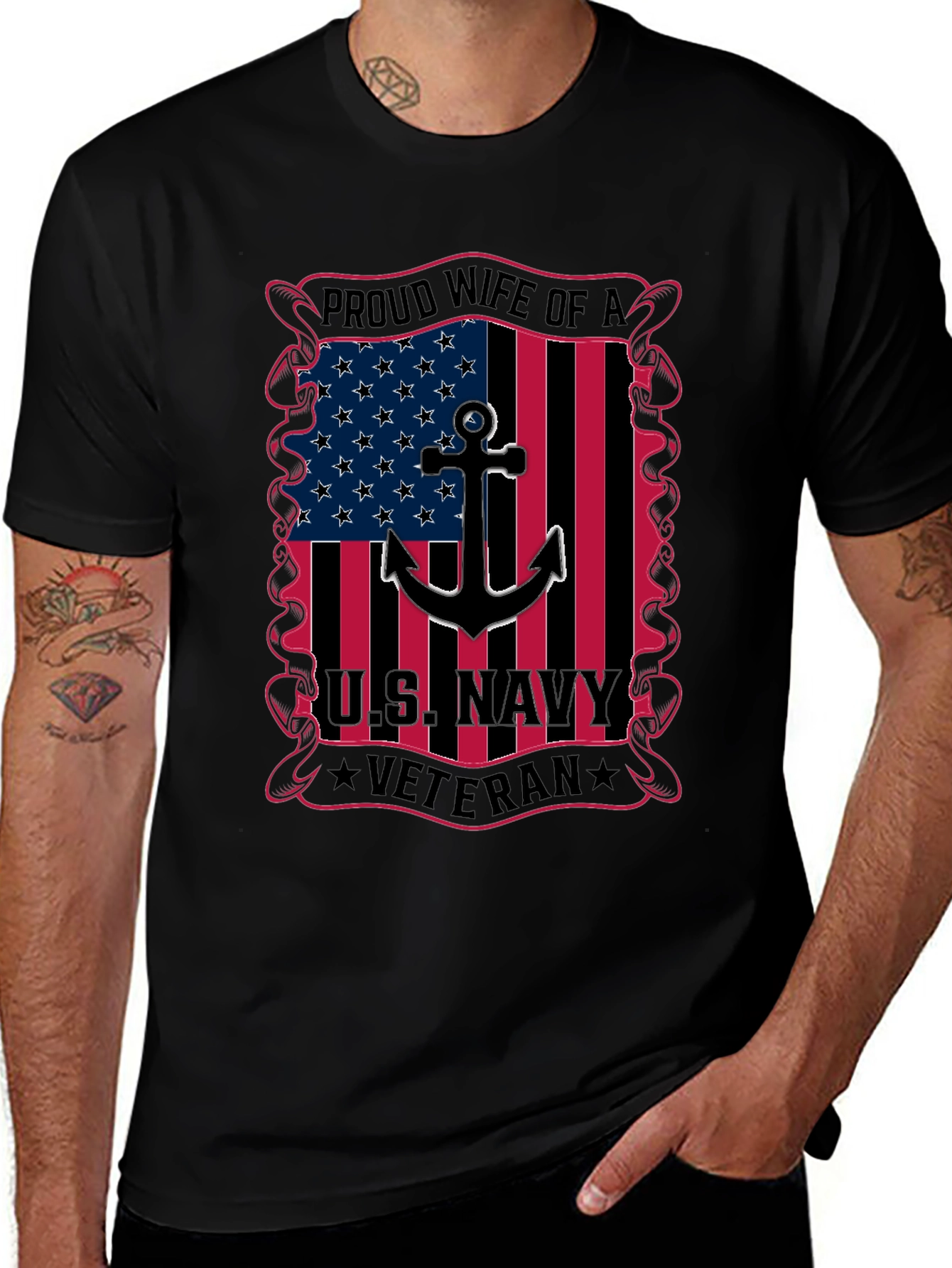 Proud Wife of a US Navy Veteran Graphic T-Shirt