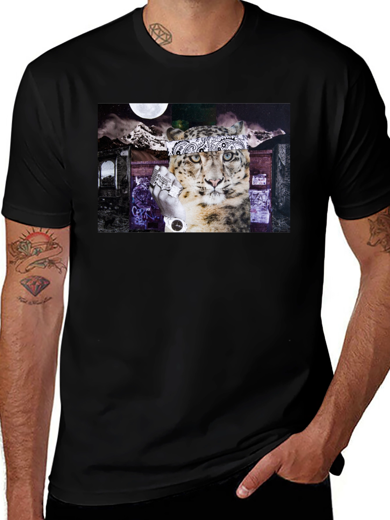 Variant 25 of Graphic Print Black T-Shirt - Leopard Bandana