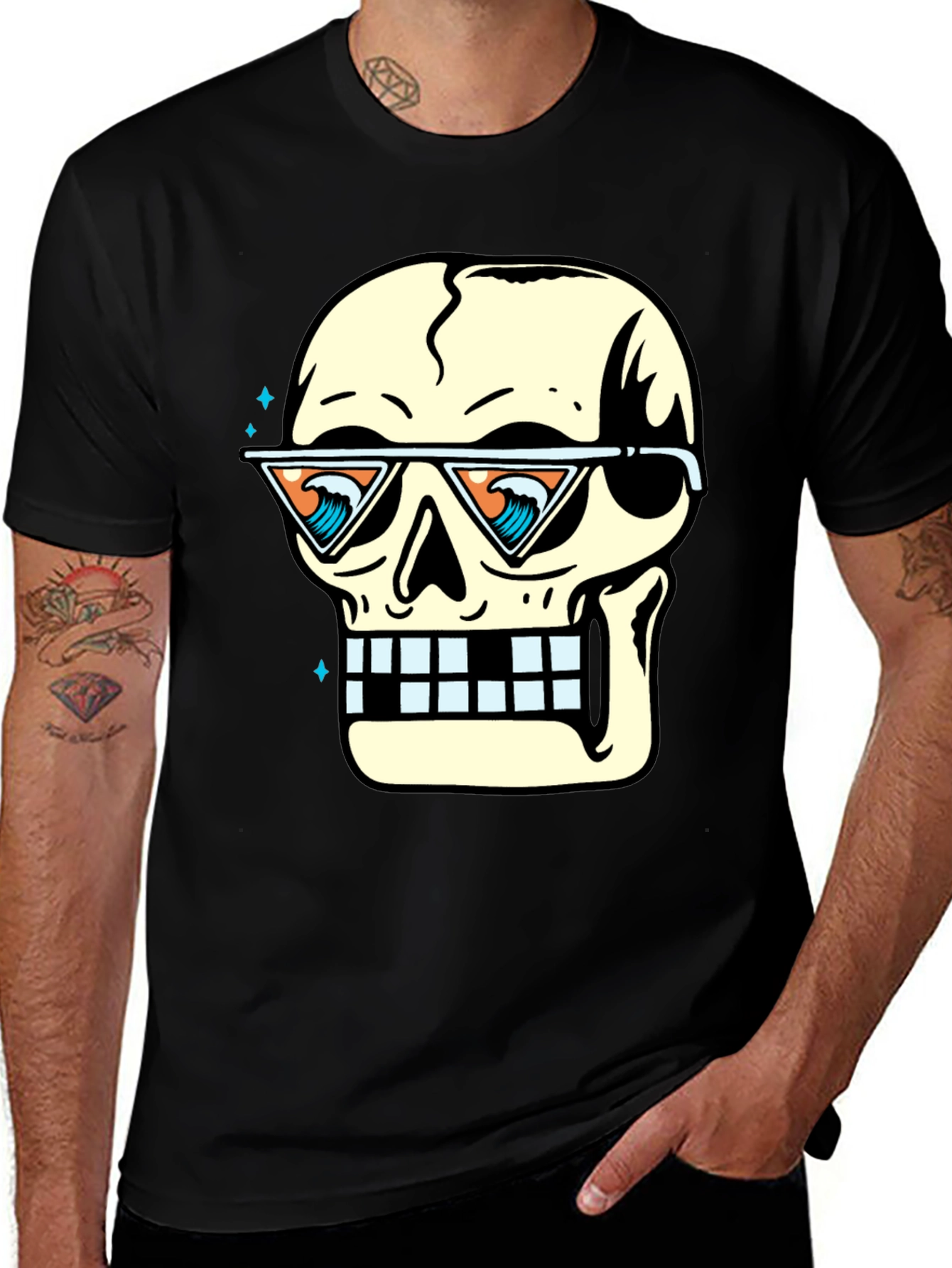 Variant 22 of Skull with Sunglasses Graphic Tee - Black