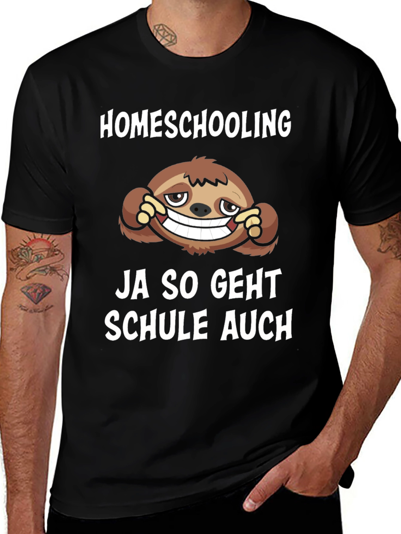 Homeschooling Sloth Graphic Tee - Ja So Geht Schule Auch