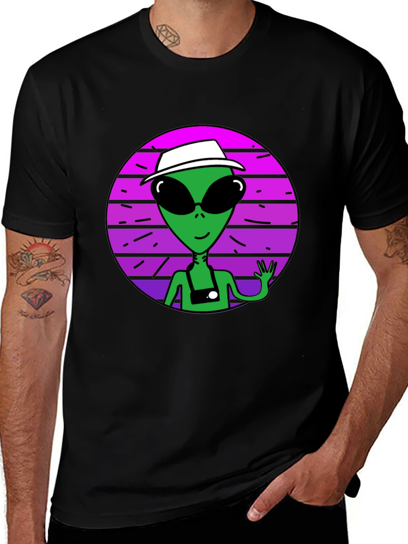 Variant 12 of Retro Alien Tourist Graphic T-Shirt