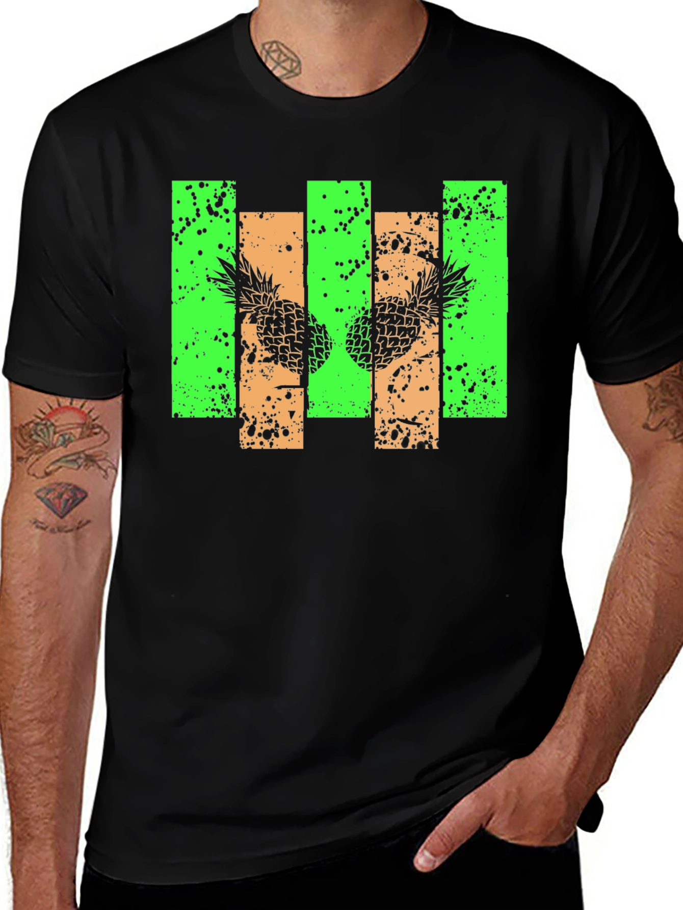 Variant 21 of Pineapple Graphic Print Black T-Shirt