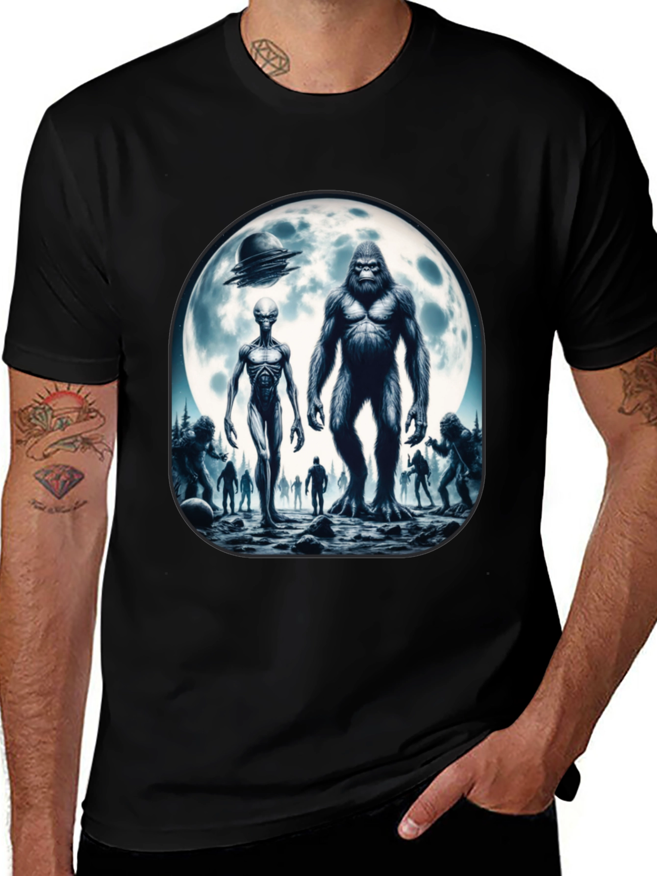 Variant 18 of Alien and Bigfoot T-Shirt