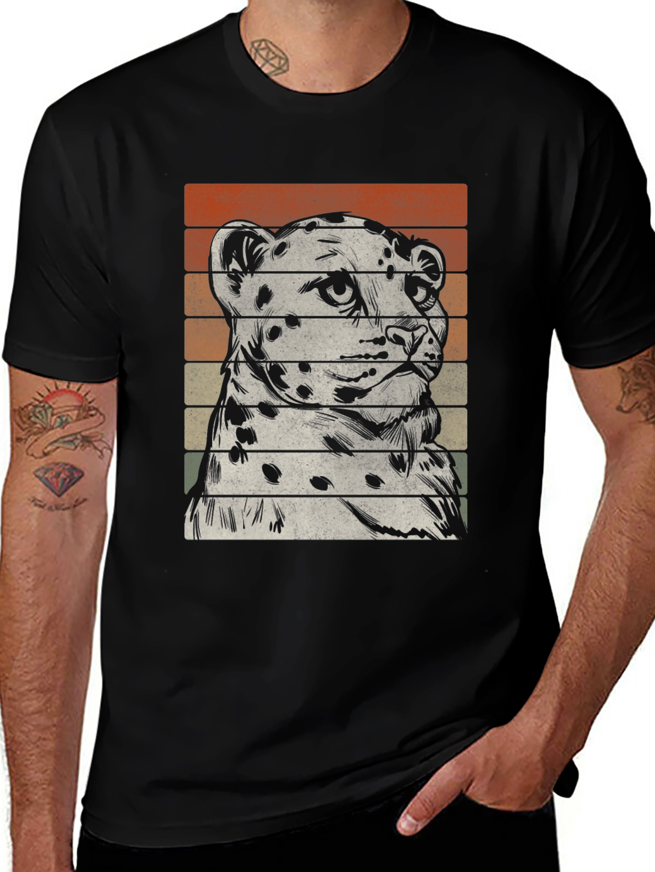 Variant 25 of Vintage Leopard Graphic Print Black T-Shirt