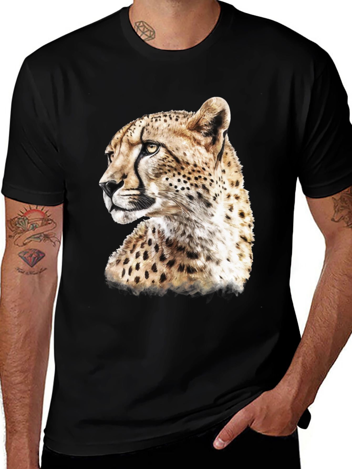 Variant 29 of Cheetah Graphic Print Crew Neck T-Shirt