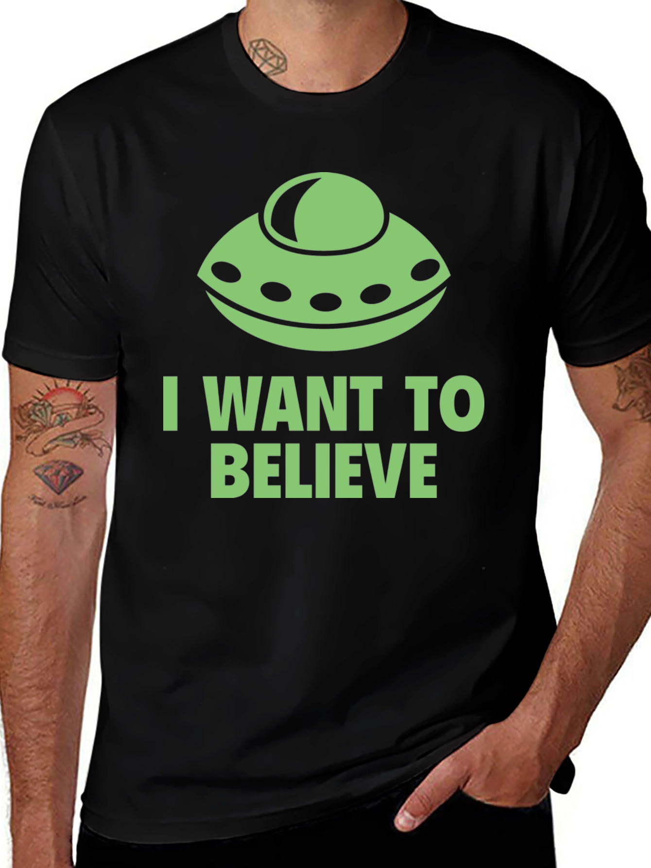 Variant 16 of I Want To Believe Alien Graphic T-Shirt