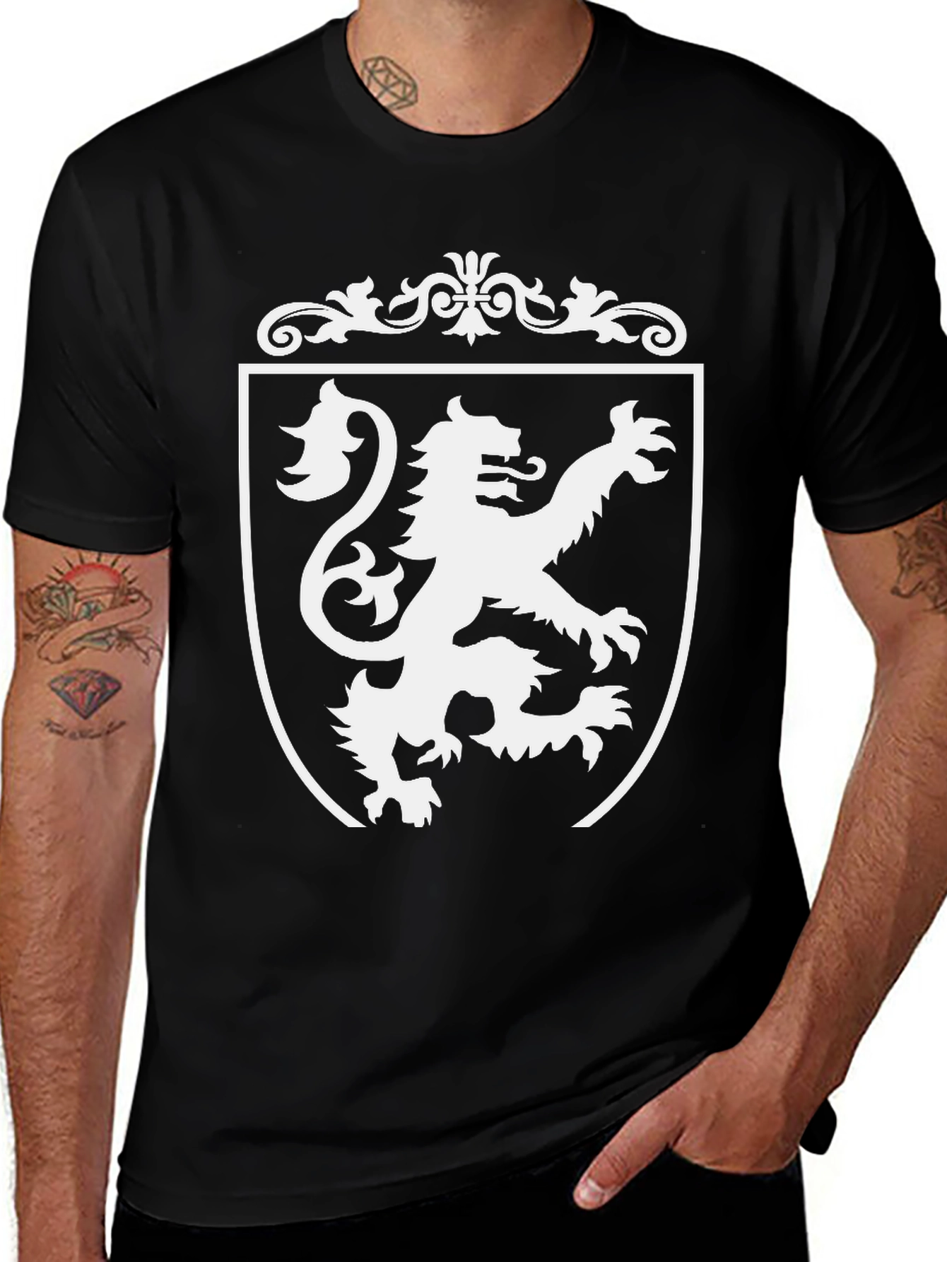 Variant 22 of Heraldic Lion Black T-Shirt