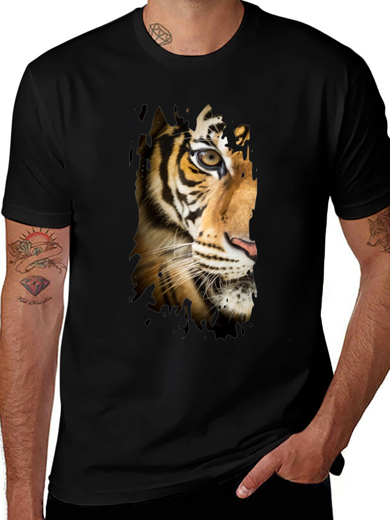 Variant 18 of Tiger Graphic T-Shirt - Men's Black Tee