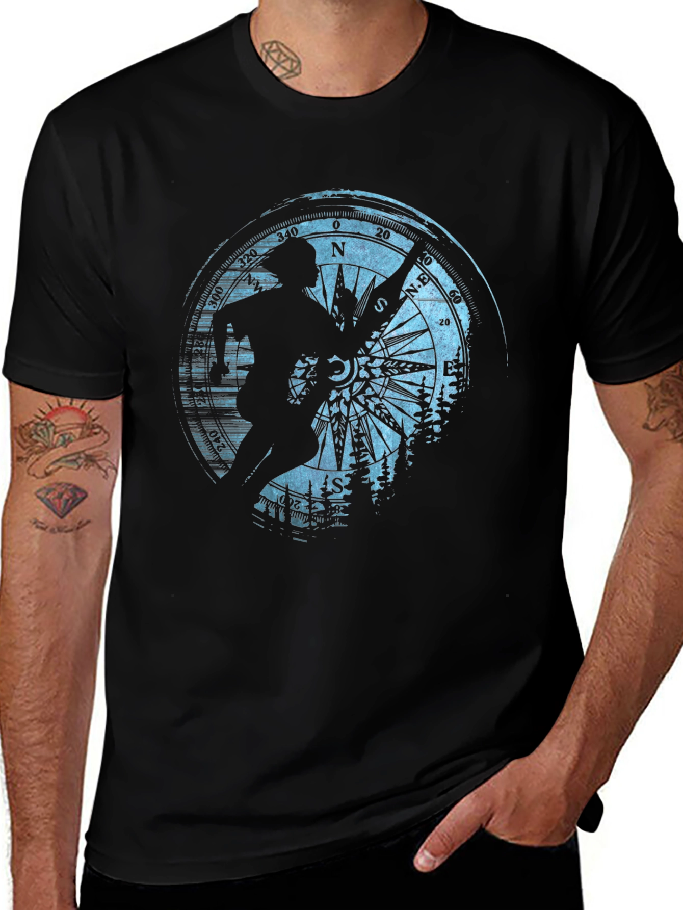 Variant 11 of Compass Runner Graphic T-Shirt