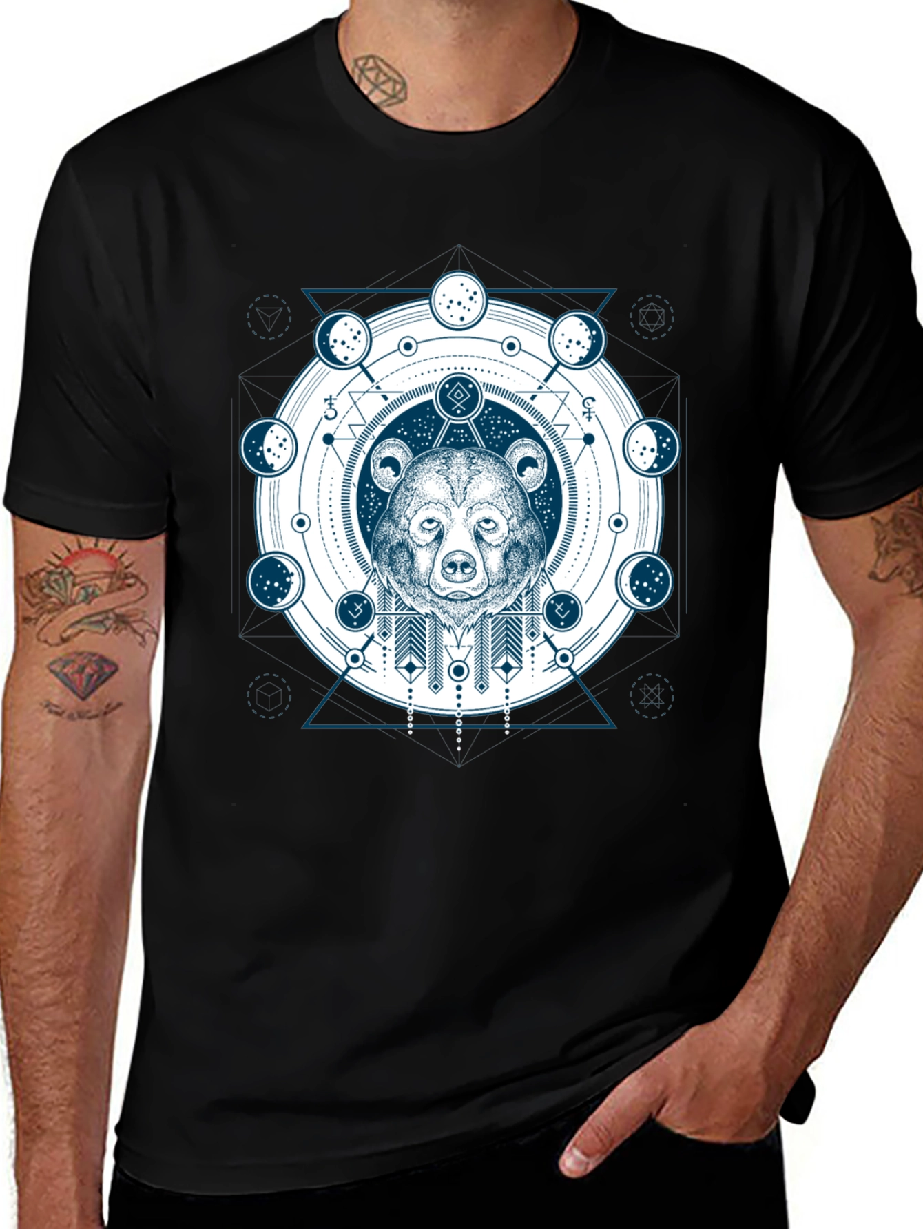 Variant 28 of Geometric Bear Graphic Print T-Shirt