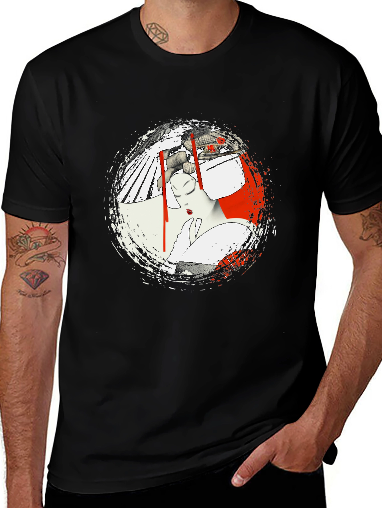 Variant 28 of Geisha Graphic Print Black T-Shirt