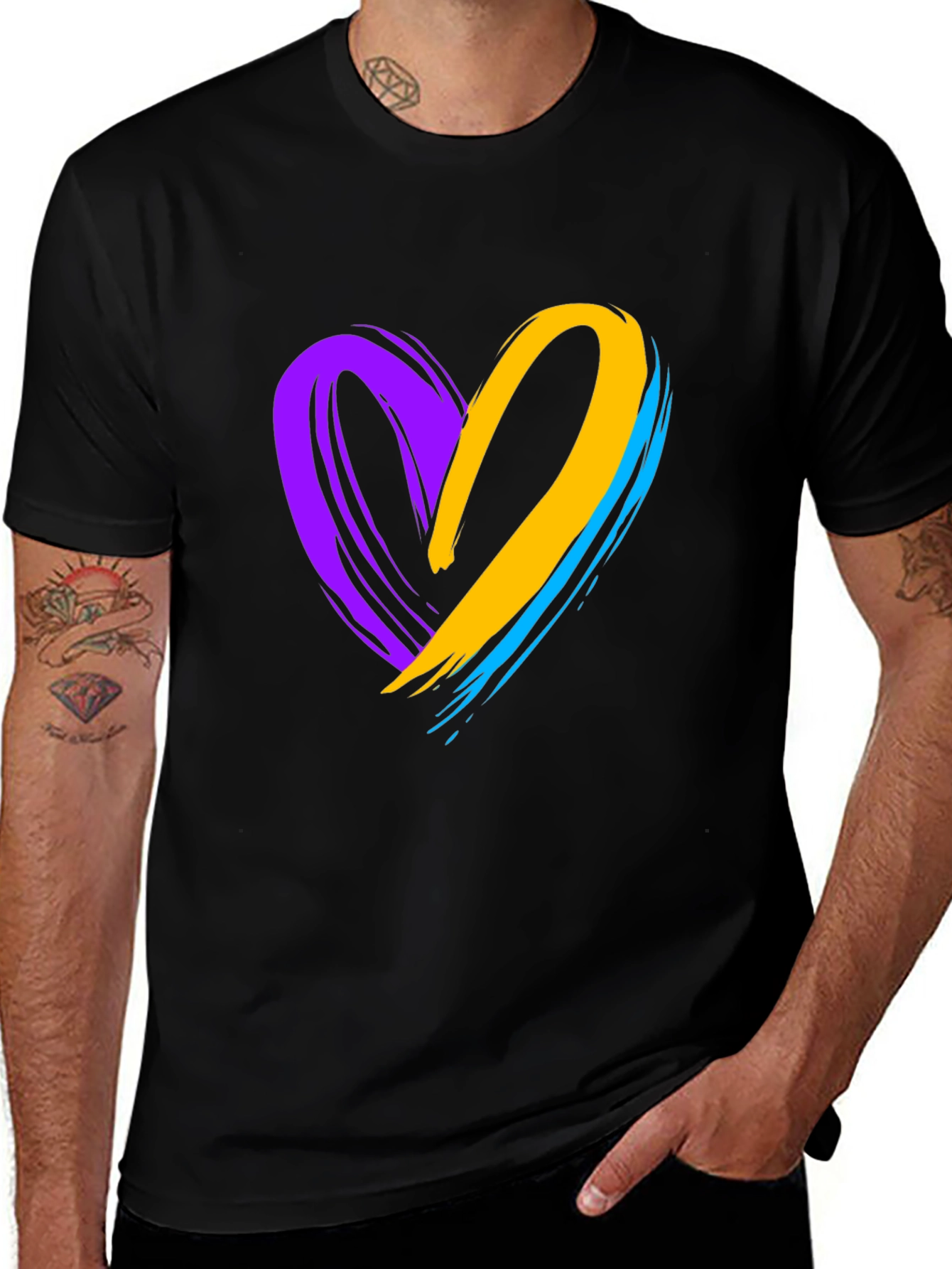 Brush Stroke Heart Graphic Tee - Casual Black T-Shirt