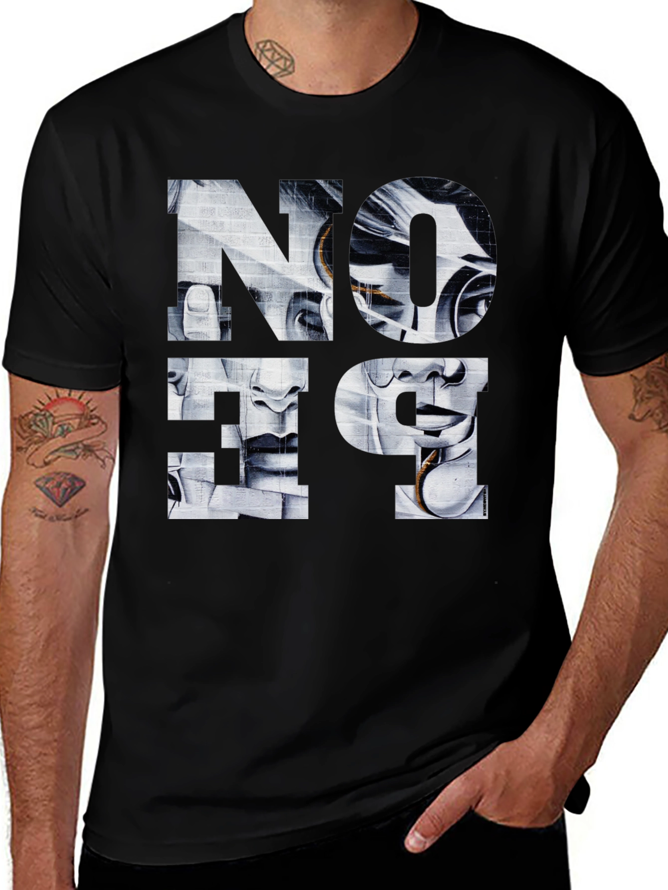 Variant 11 of Abstract Face Graphic Print Black T-Shirt
