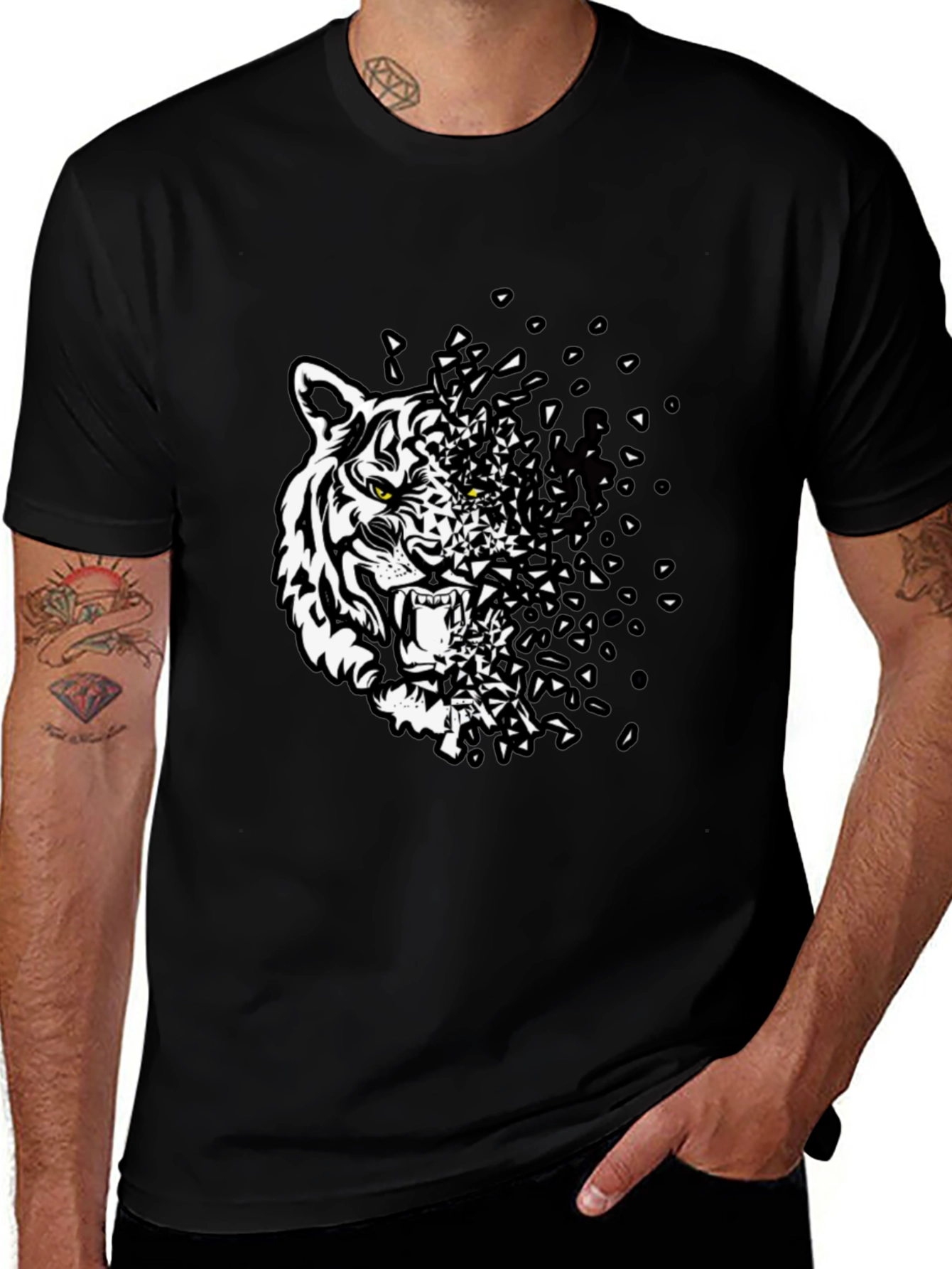 Variant 16 of Men's Black Tiger Graphic Tee