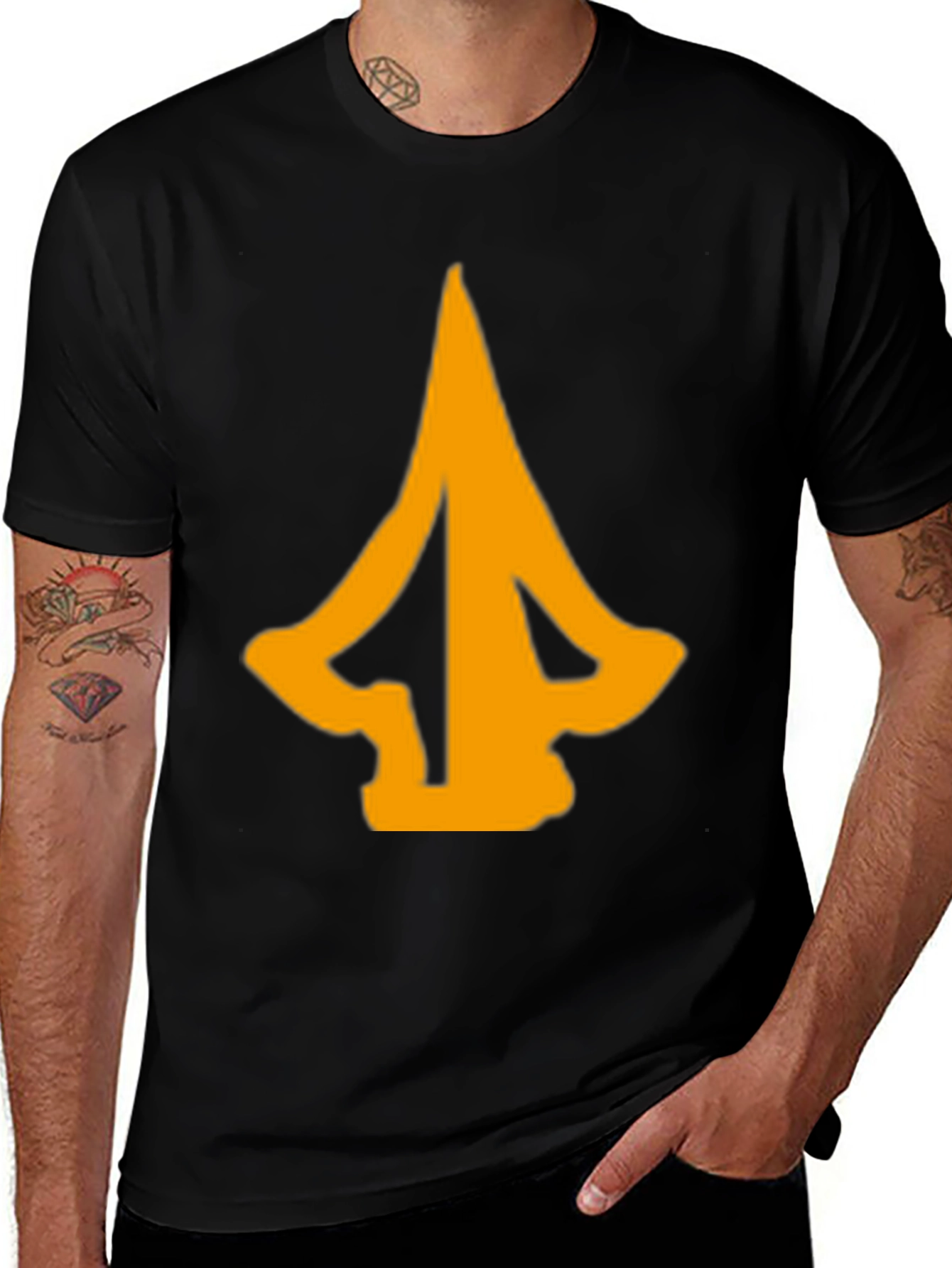 Variant 2 of Men's Black T-Shirt with Abstract Arrow Graphic