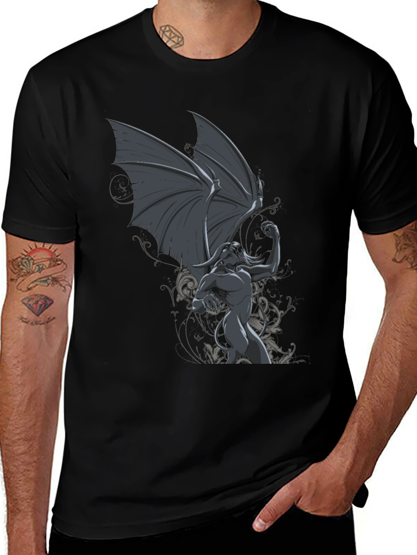 Variant 14 of Gargoyle Graphic Print Black T-Shirt