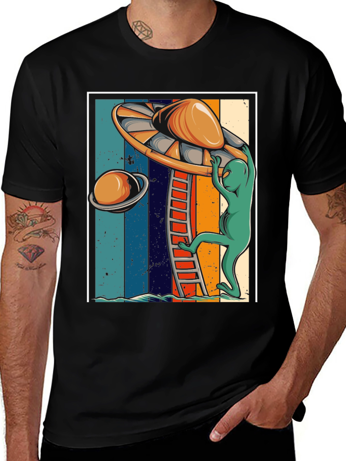 Variant 5 of Retro Alien UFO T-Shirt