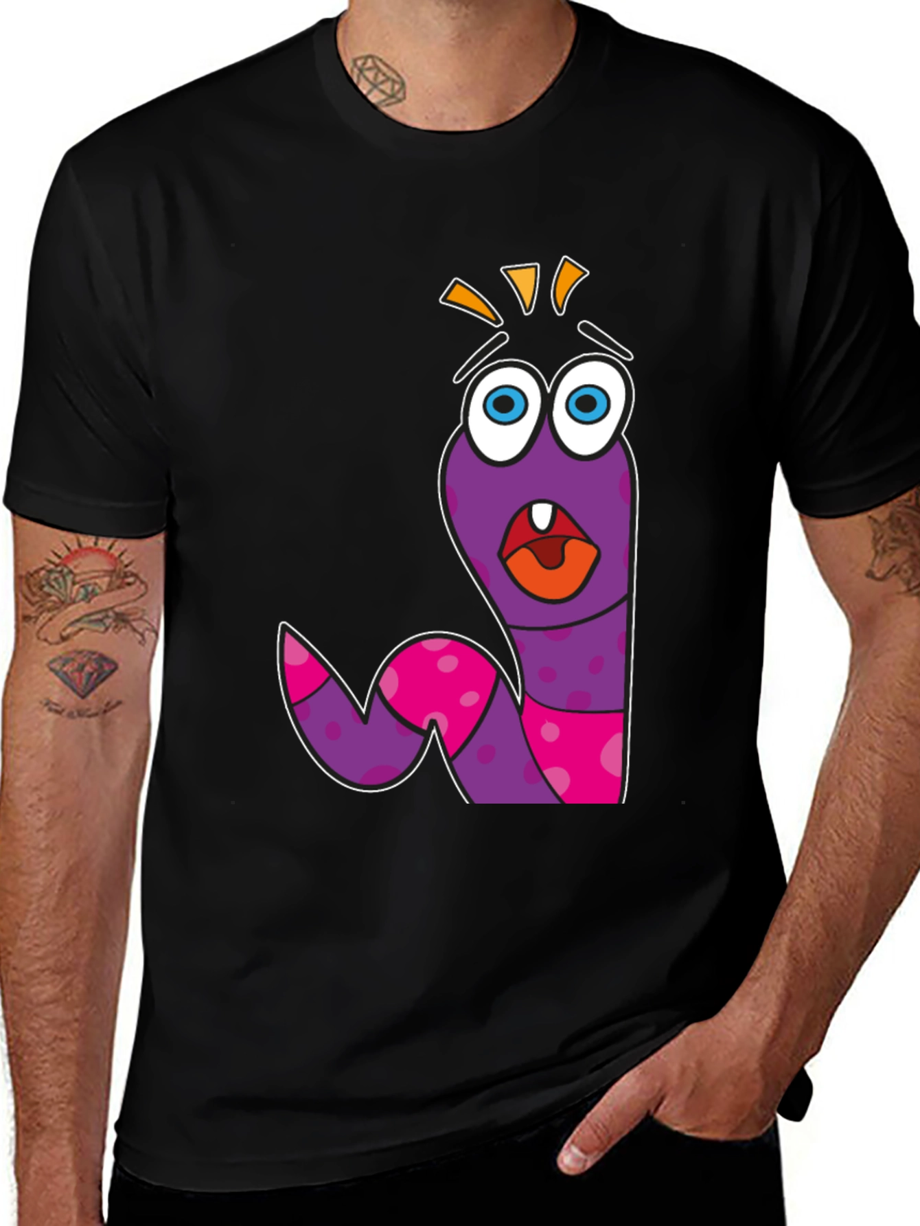 Variant 25 of Cartoon Worm Graphic Tee - Funny & Unique Design