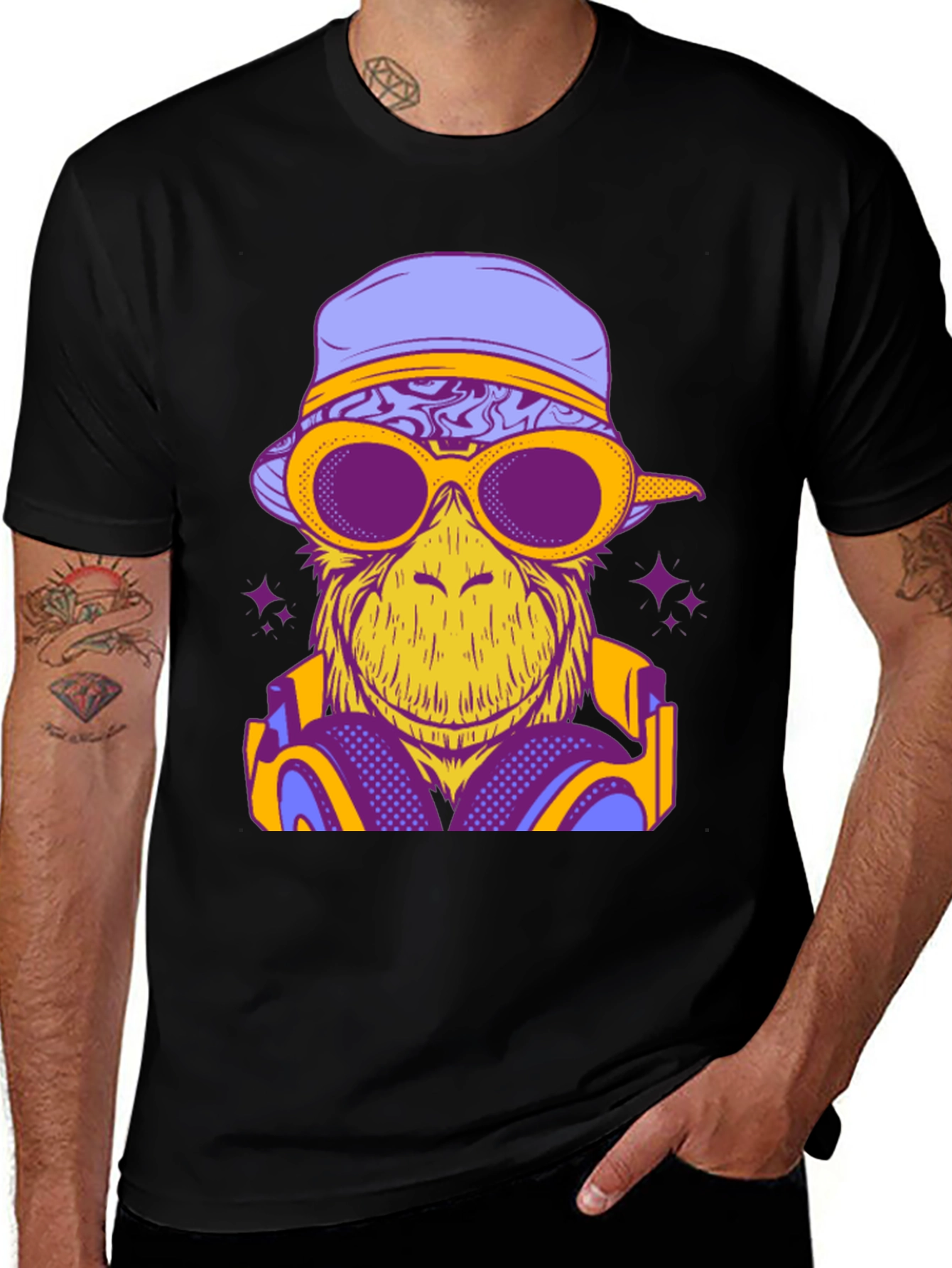 Variant 23 of Cool Monkey Graphic Tee: Retro Style