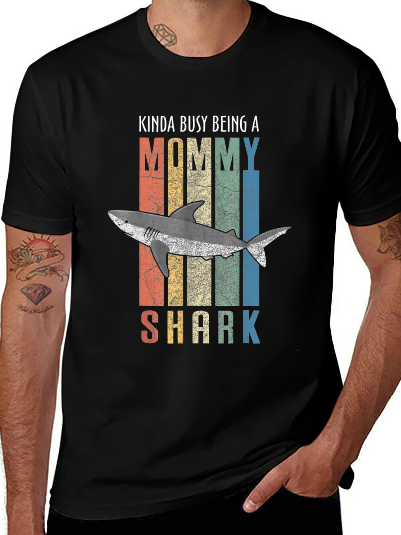 Mommy Shark Graphic Tee - Retro Style
