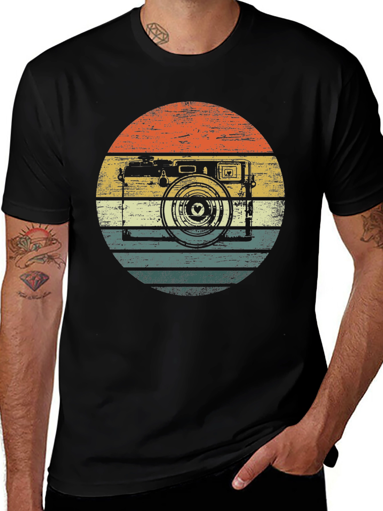 Variant 3 of Retro Camera Graphic T-Shirt