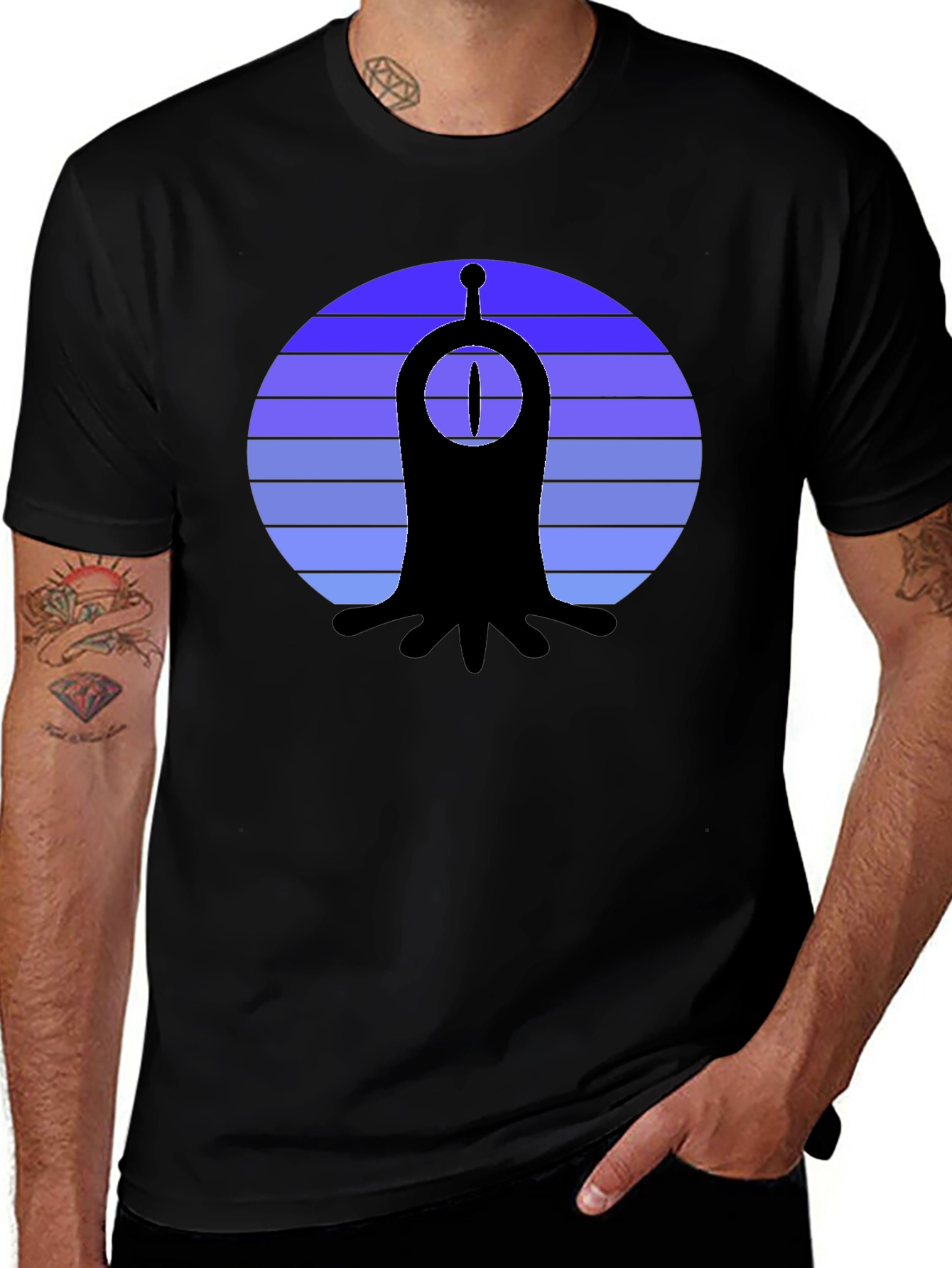 Variant 18 of One-Eyed Alien Sunset Graphic T-Shirt