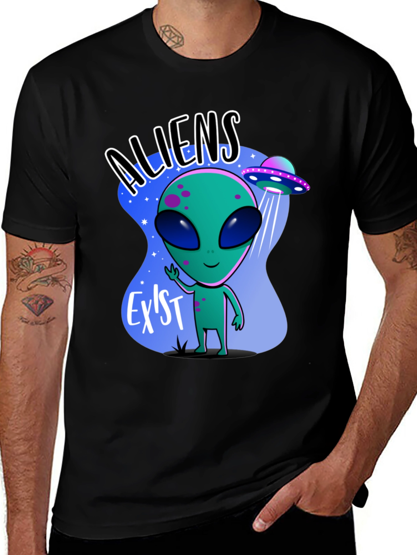 Variant 2 of Aliens Exist Graphic Tee