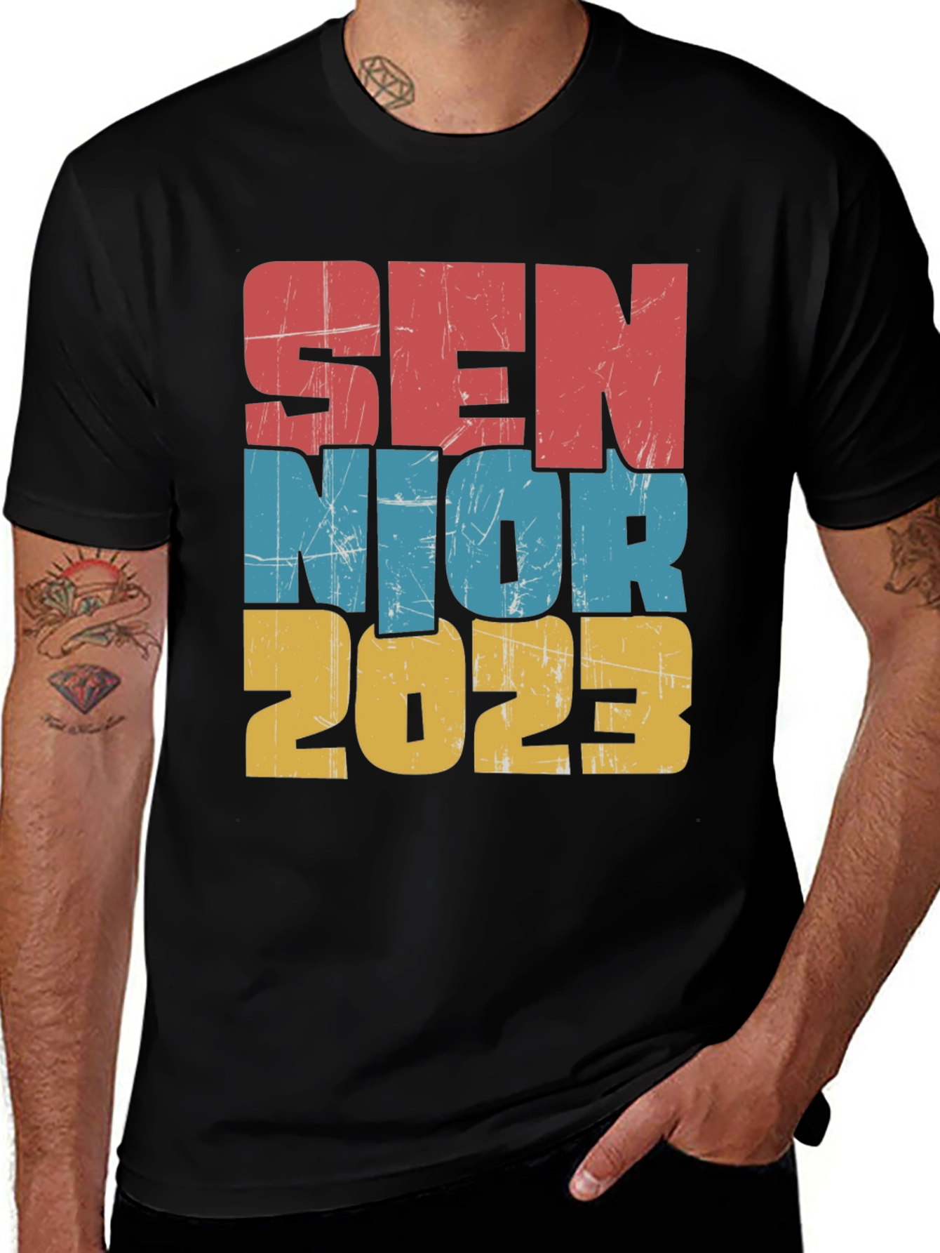 Senior 2023 Retro Style T-Shirt