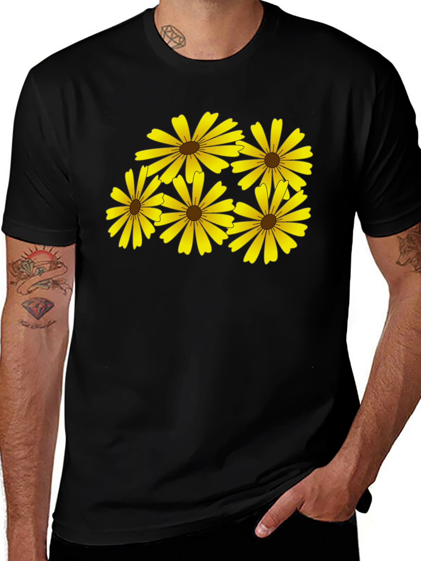 Variant 8 of Daisy Print Black T-Shirt