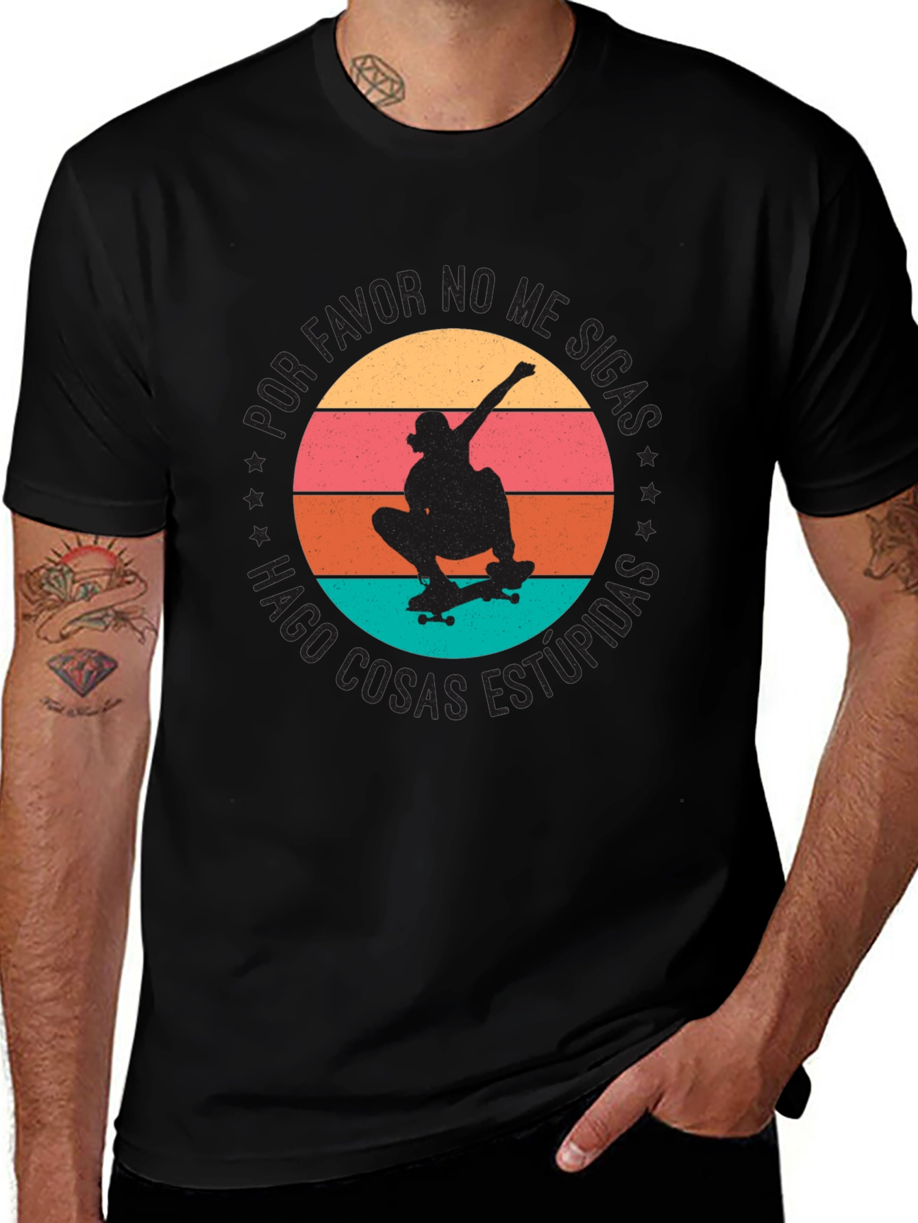 Variant 10 of Skateboarder Graphic T-Shirt - Por Favor No Me Sigas