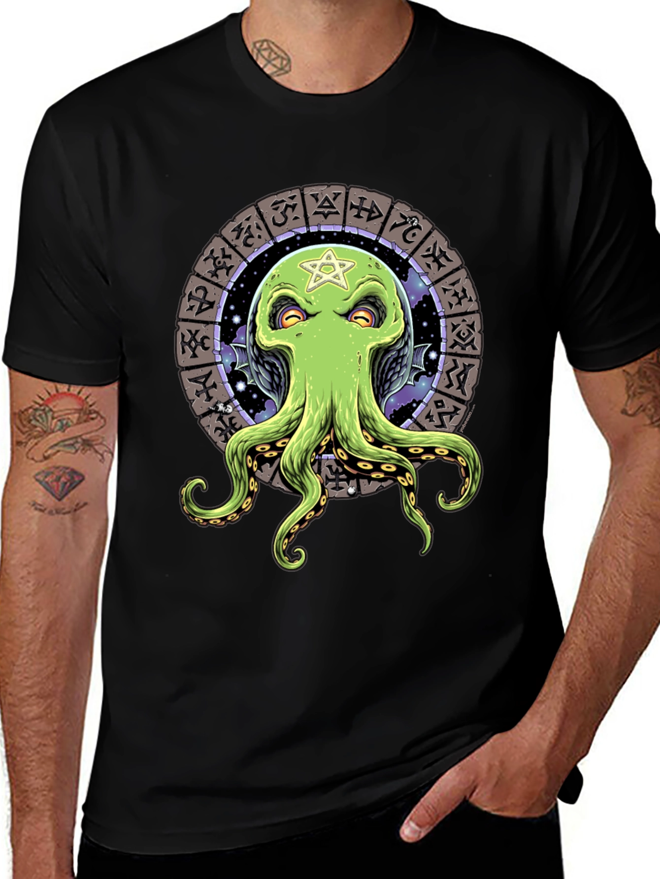 Cthulhu Pentagram T-Shirt - Occult Tentacle Design