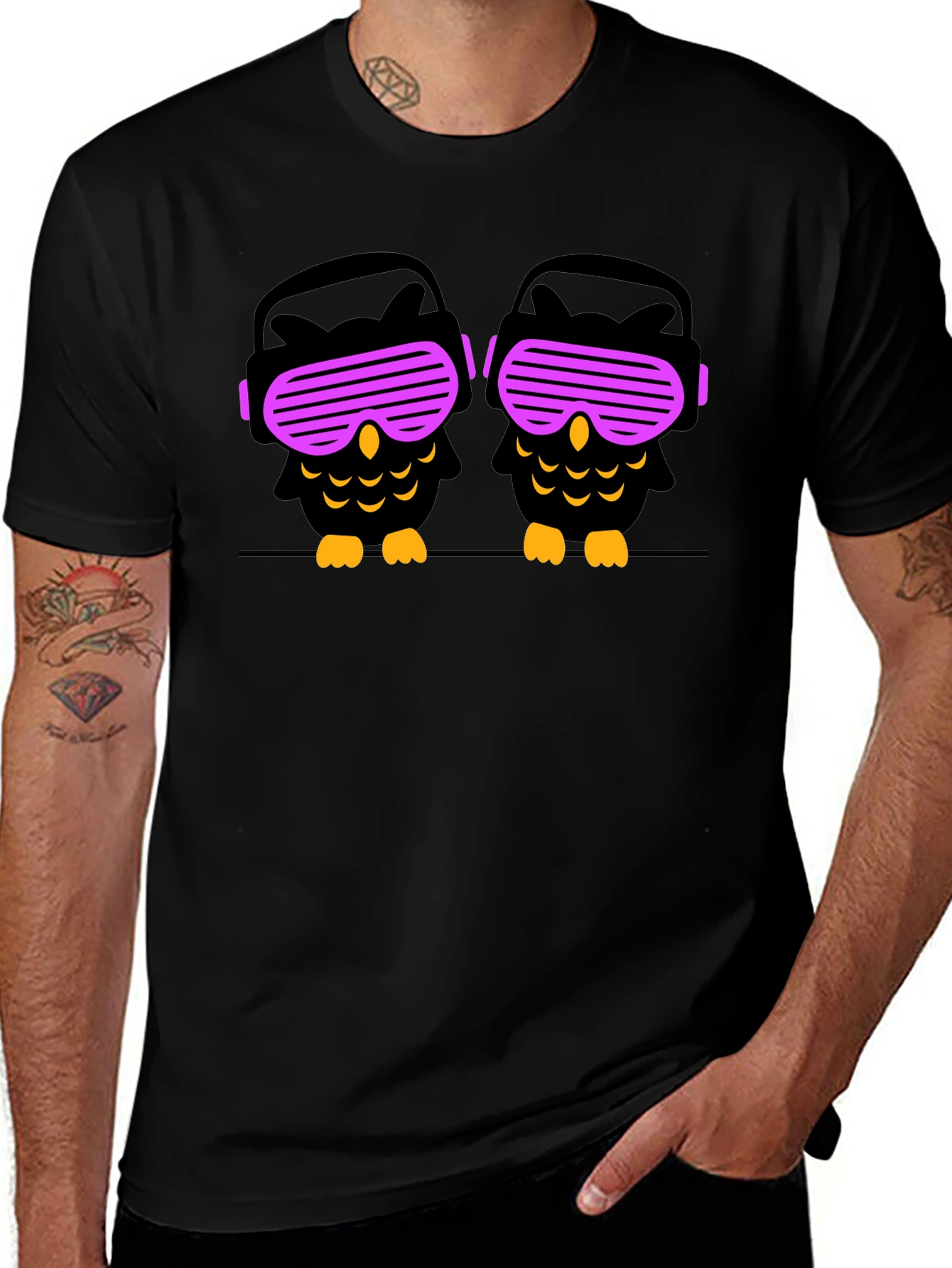 Retro Owl DJ T-Shirt - Black