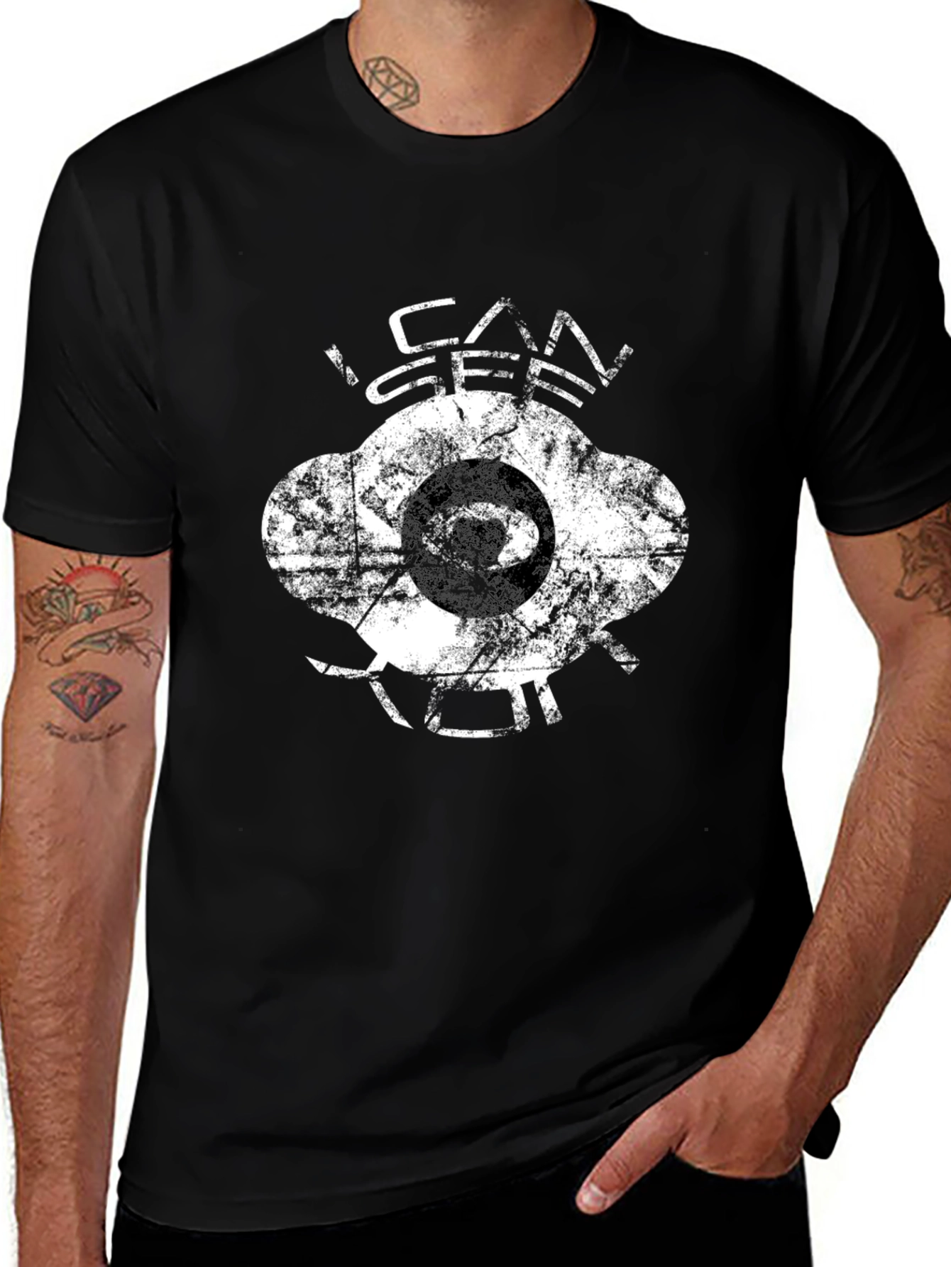 Variant 26 of I See You Graphic Print Black T-Shirt