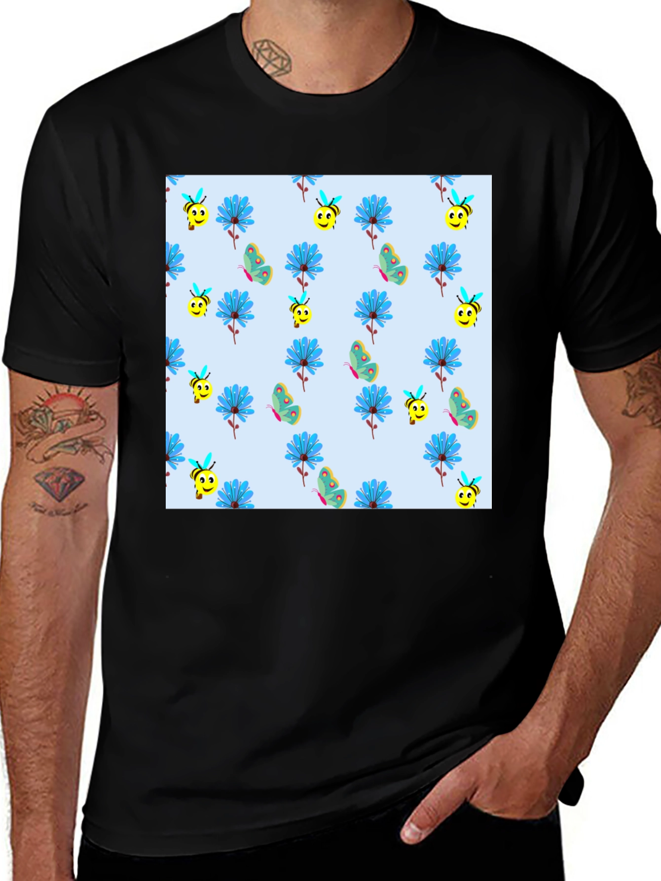 Variant 11 of Floral & Bee Print Black T-Shirt