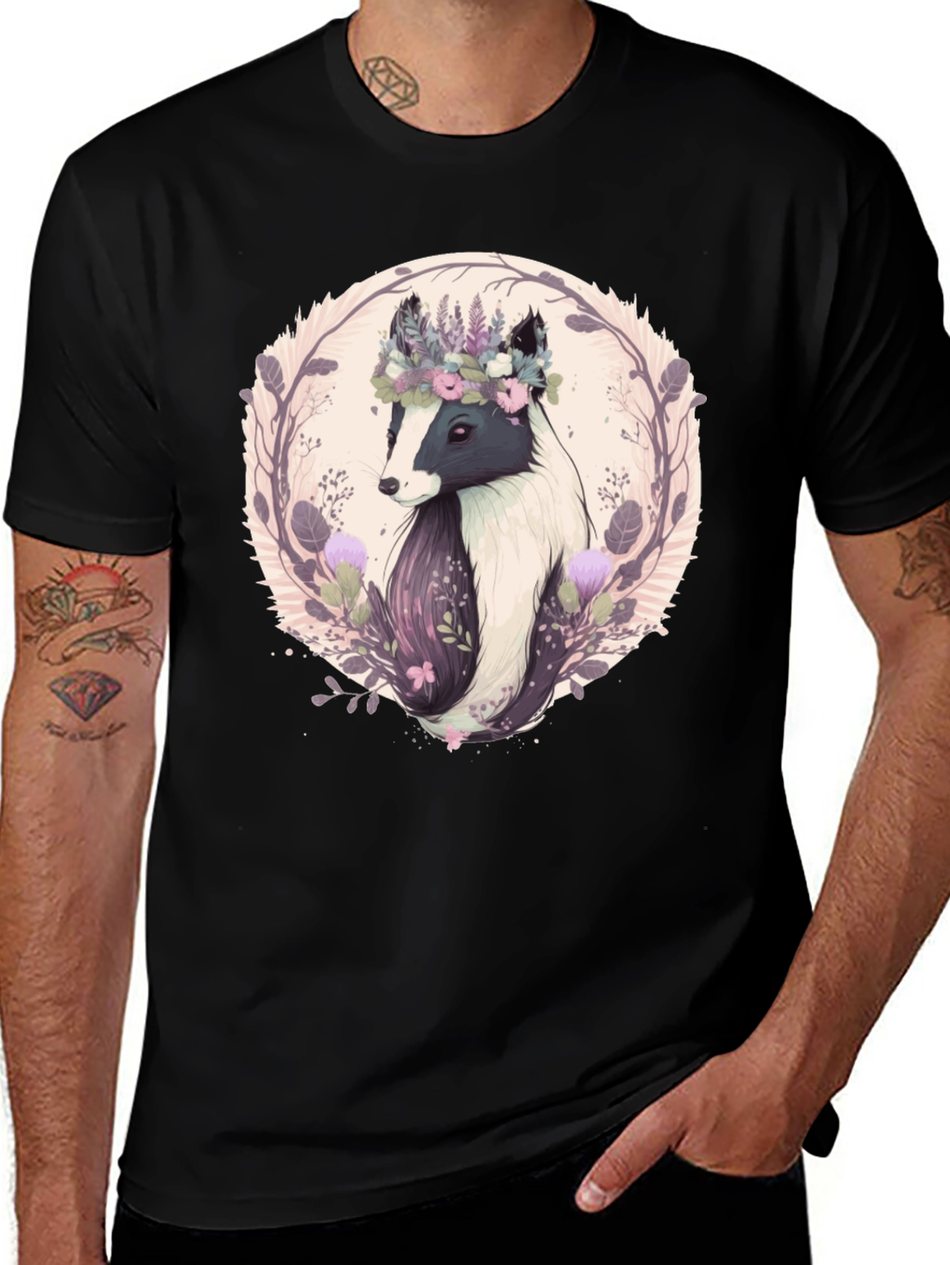 Variant 28 of Floral Skunk Graphic T-Shirt