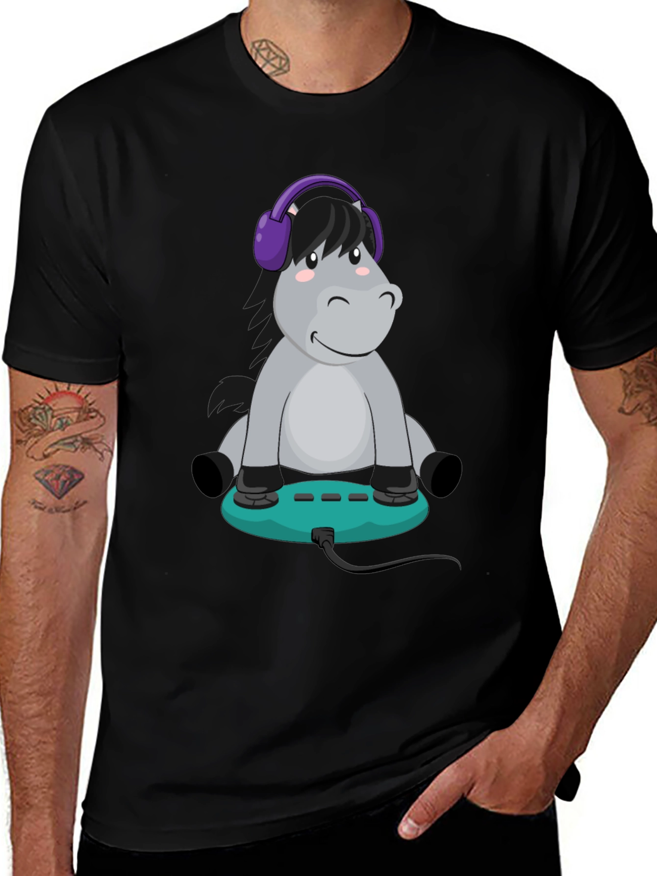 Variant 30 of Cartoon Donkey Headphone Gamer Black T-Shirt