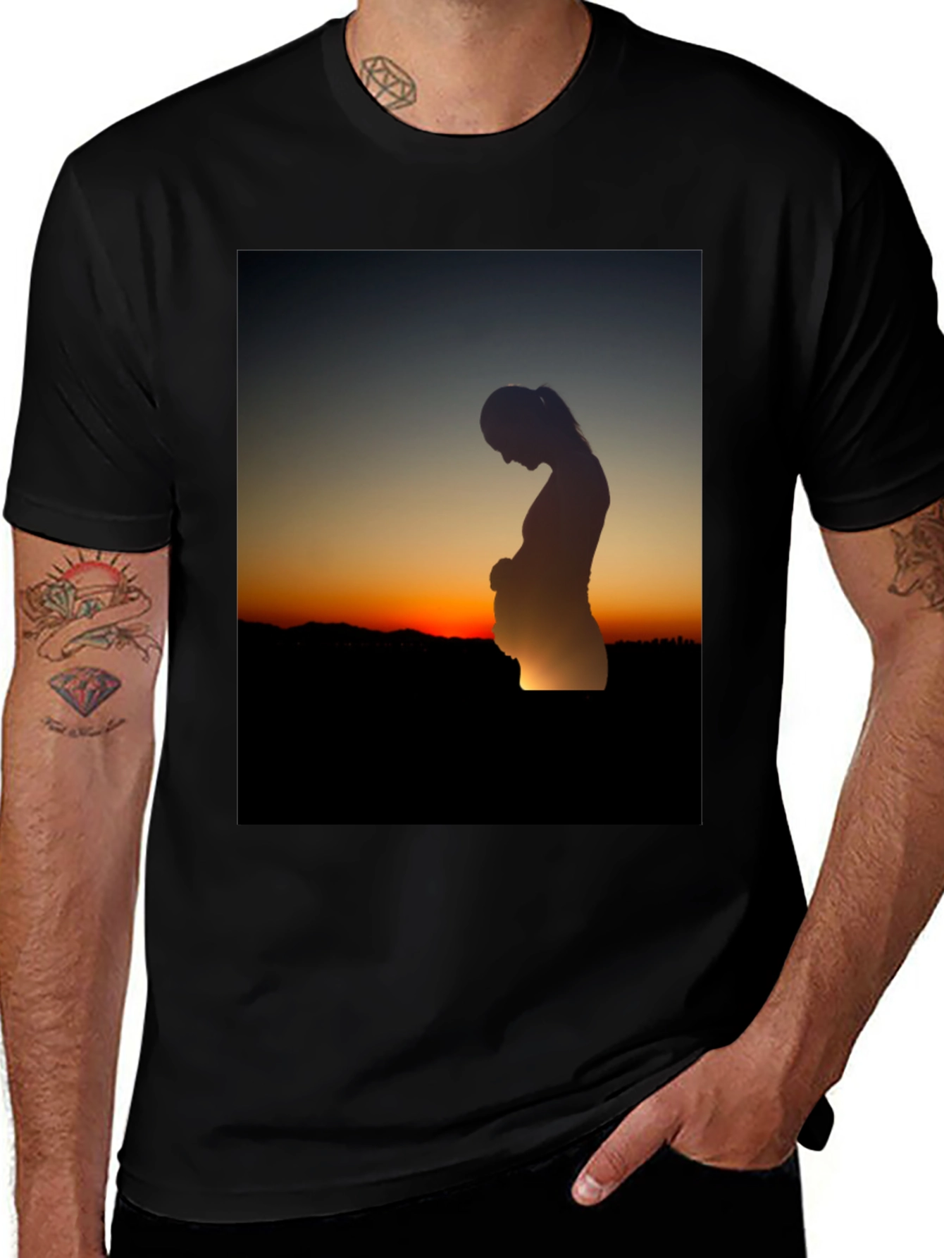 Variant 5 of Silhouette Pregnancy Sunset Graphic Tee - Black